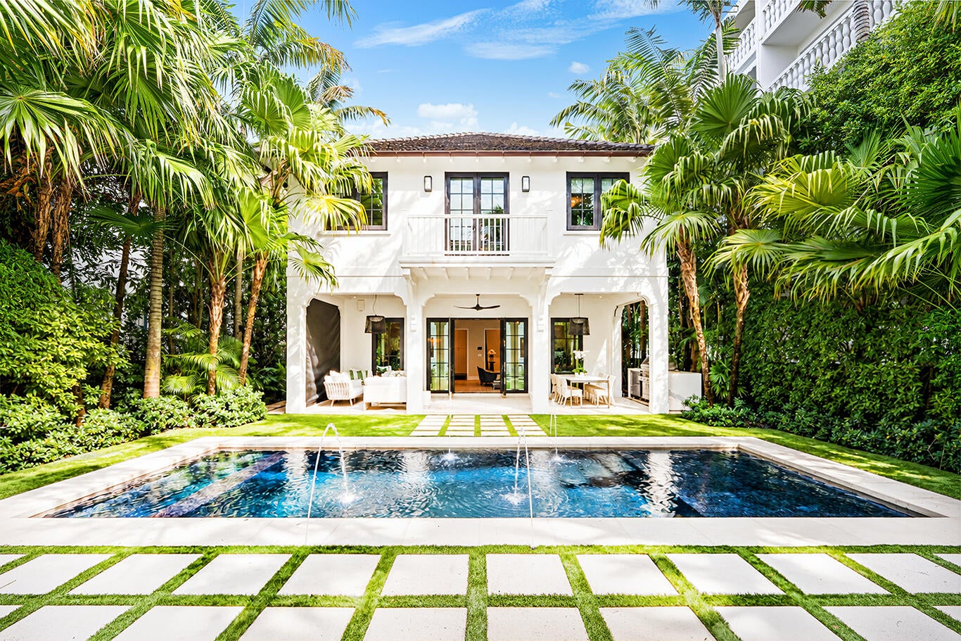 412 Brazilian Avenue