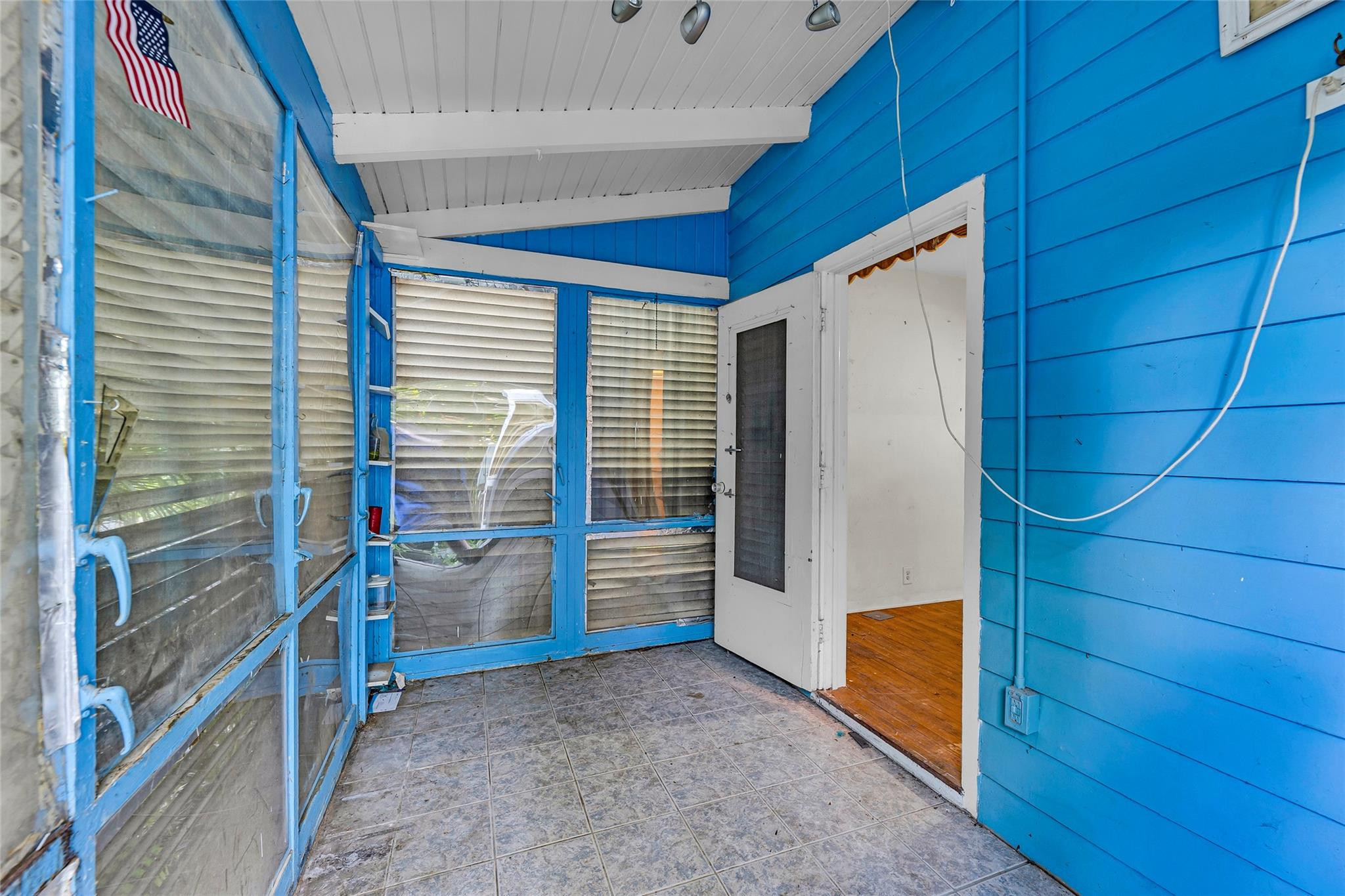 Bryan Sub Blk 64 Ft Laud - Residential