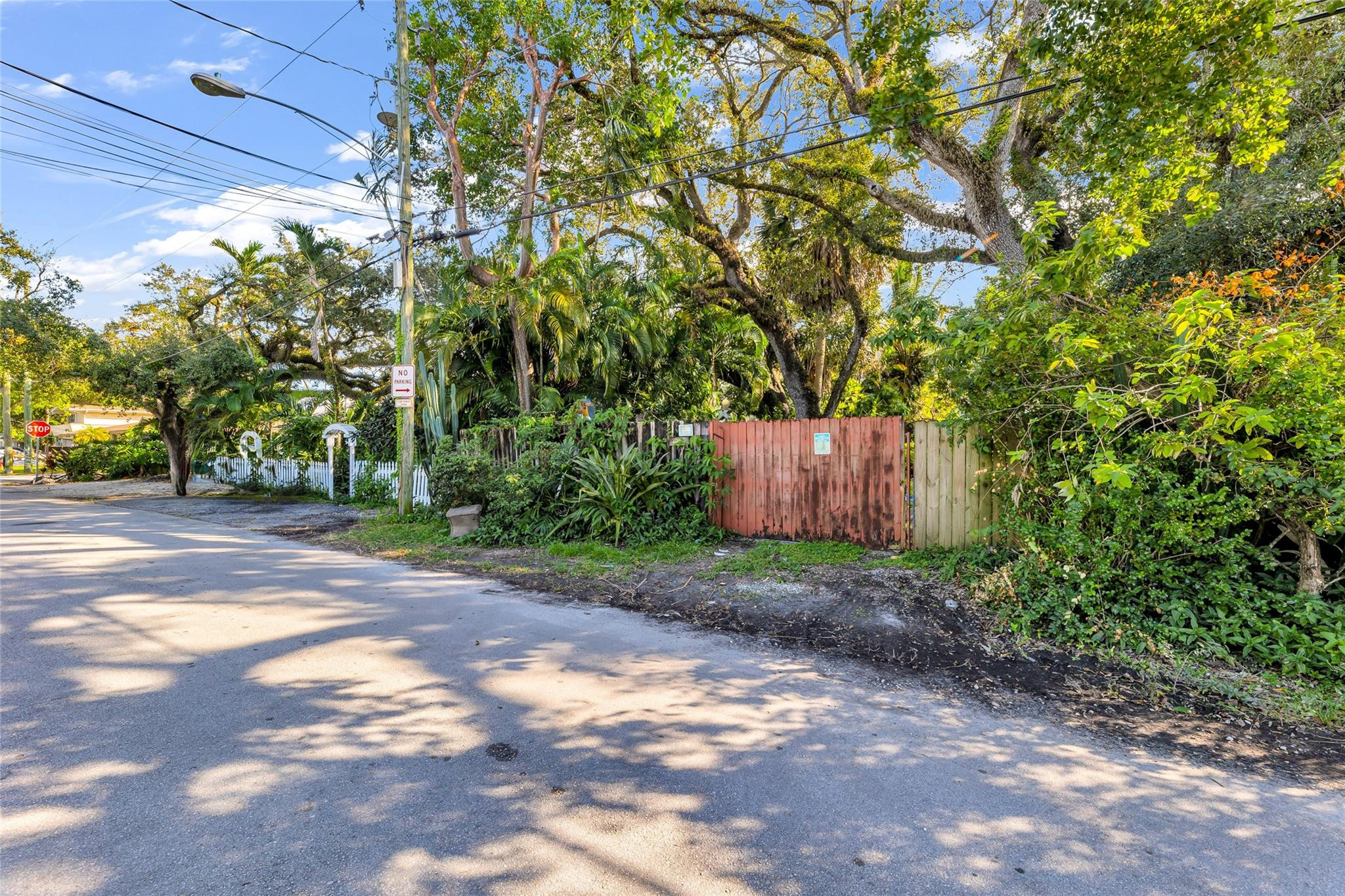 Bryan Sub Blk 64 Ft Laud - Residential
