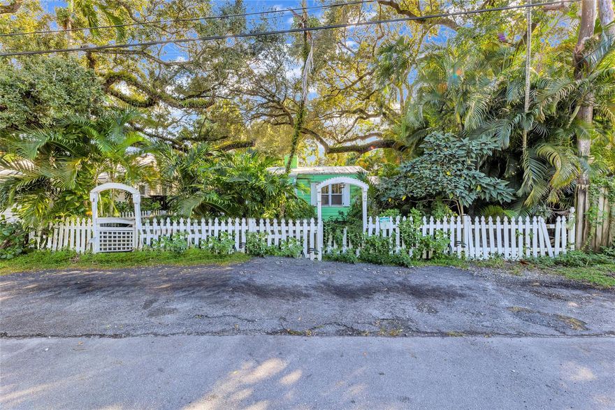 ESTATE SALE - Triple lot in Sailboat Bend, sold for land value, just under 1/2 an acre.  There are 3 existing wood frame structures on the lot, a 1 bed/1 bath house, a small cottage with 1 bathroom and a workshop.  Mature oak trees give it an old Florida feel.  Buyer should conduct their own due diligence as to the possible uses of the land, seller makes no warranty as to potential uses. Cottage is occupied, do not disturb residents.  Main home is wood frame and show signs of mold & wood rot.  No property disclosure available.