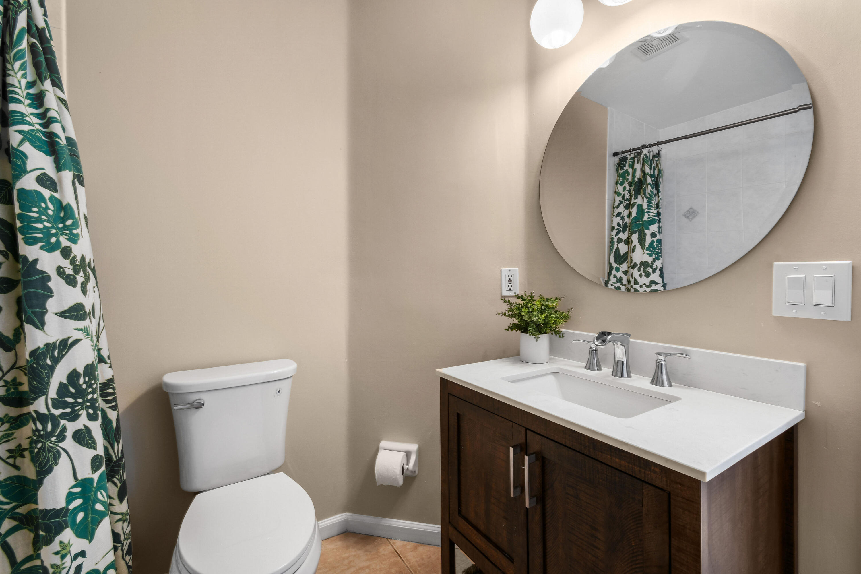 NORTH PALM BEACH HEIGHTS - Residential