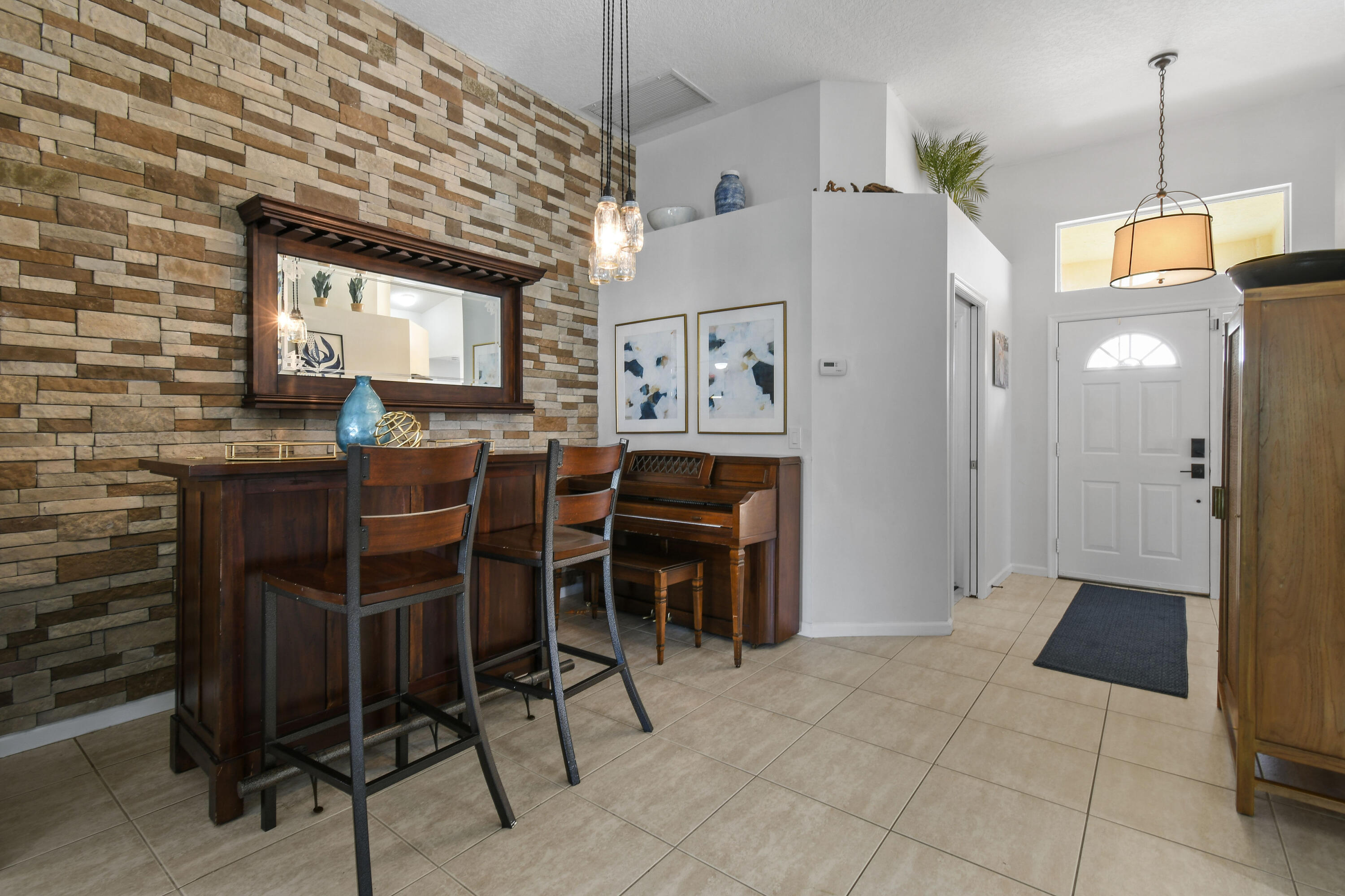 NORTH PALM BEACH HEIGHTS - Residential