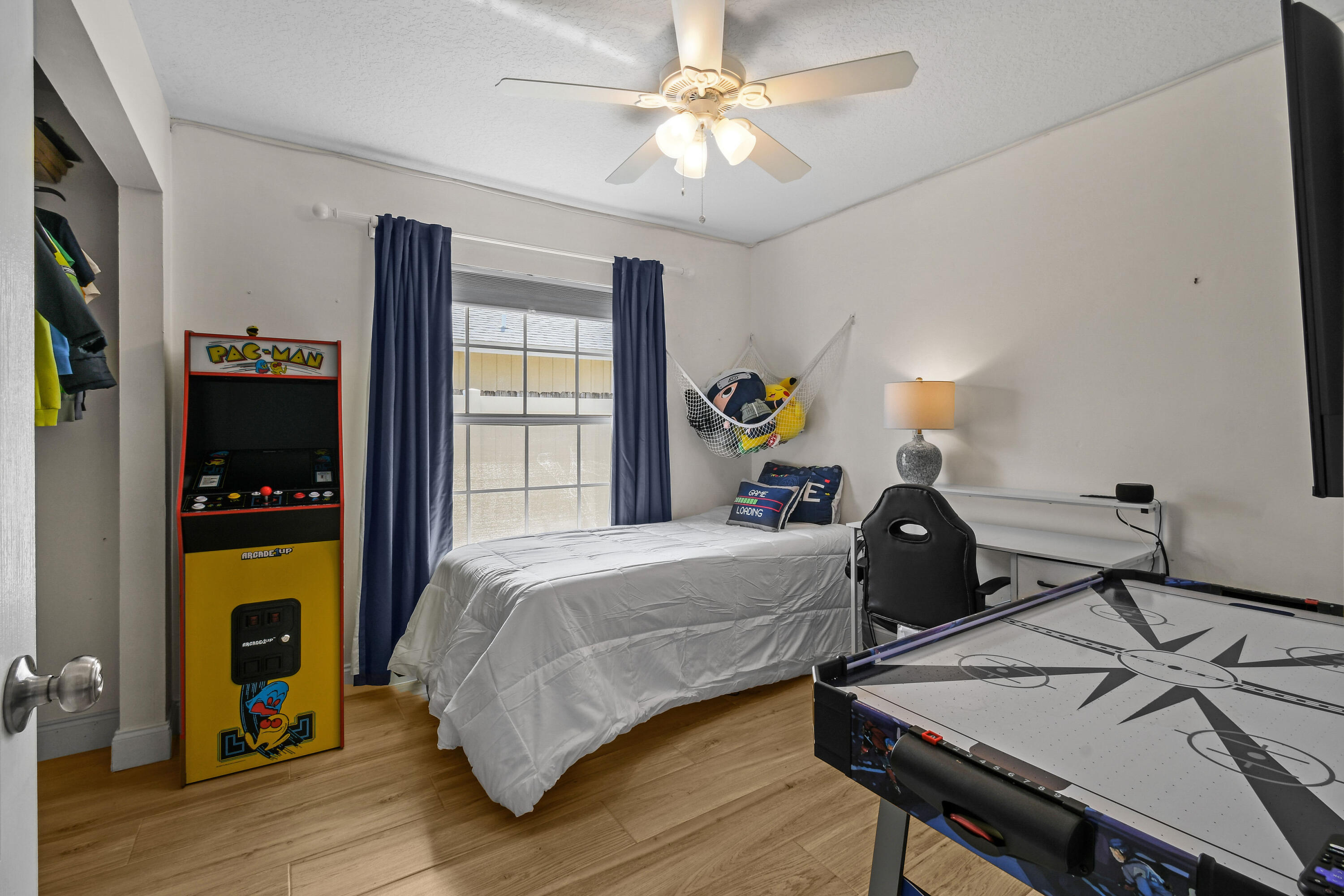 NORTH PALM BEACH HEIGHTS - Residential