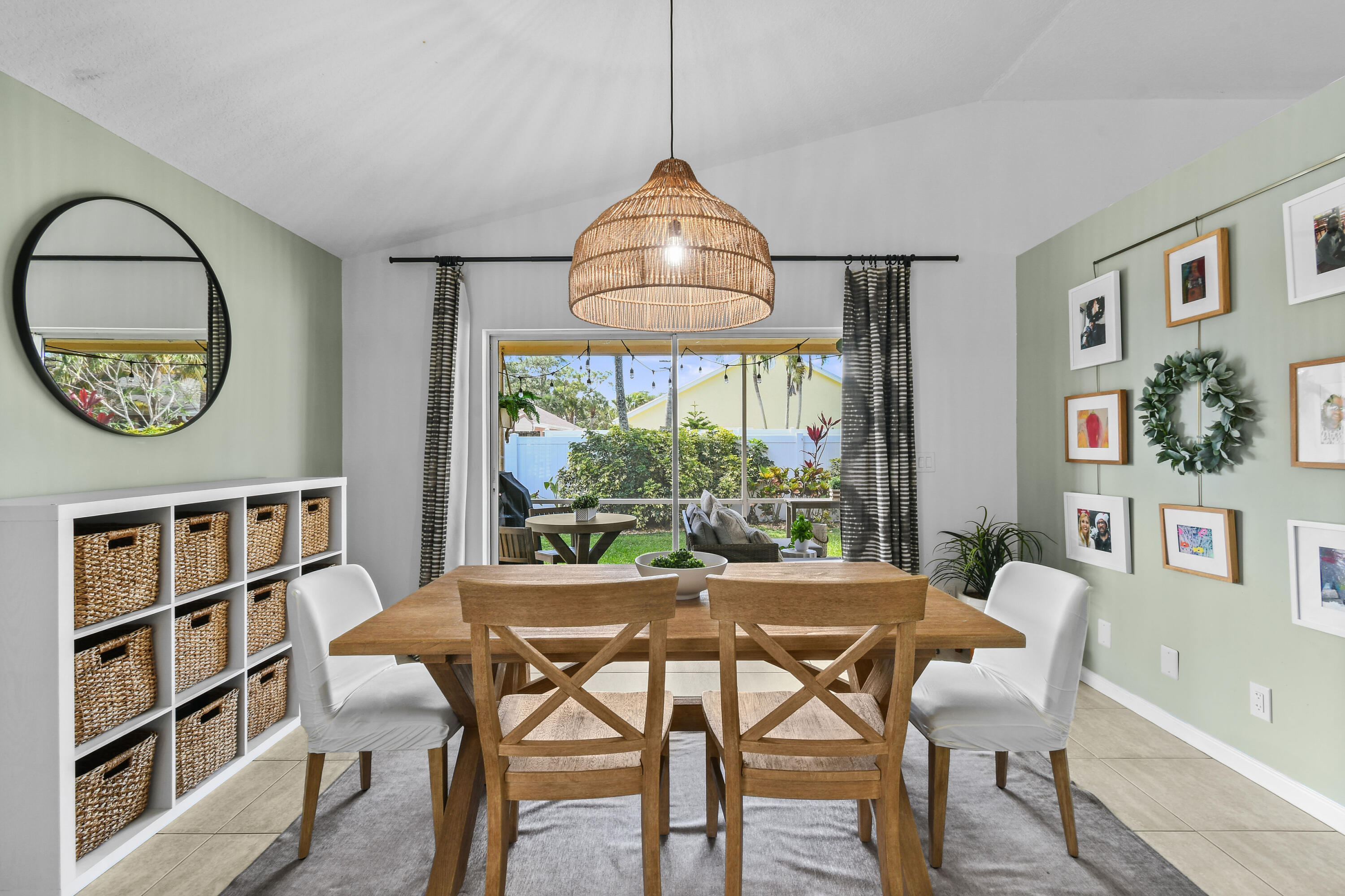 NORTH PALM BEACH HEIGHTS - Residential