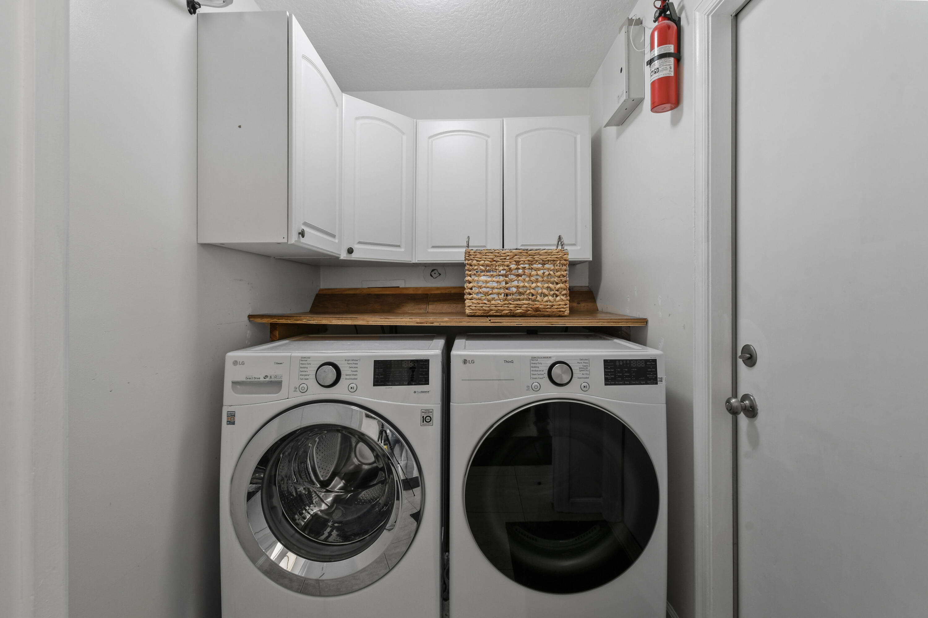 NORTH PALM BEACH HEIGHTS - Residential