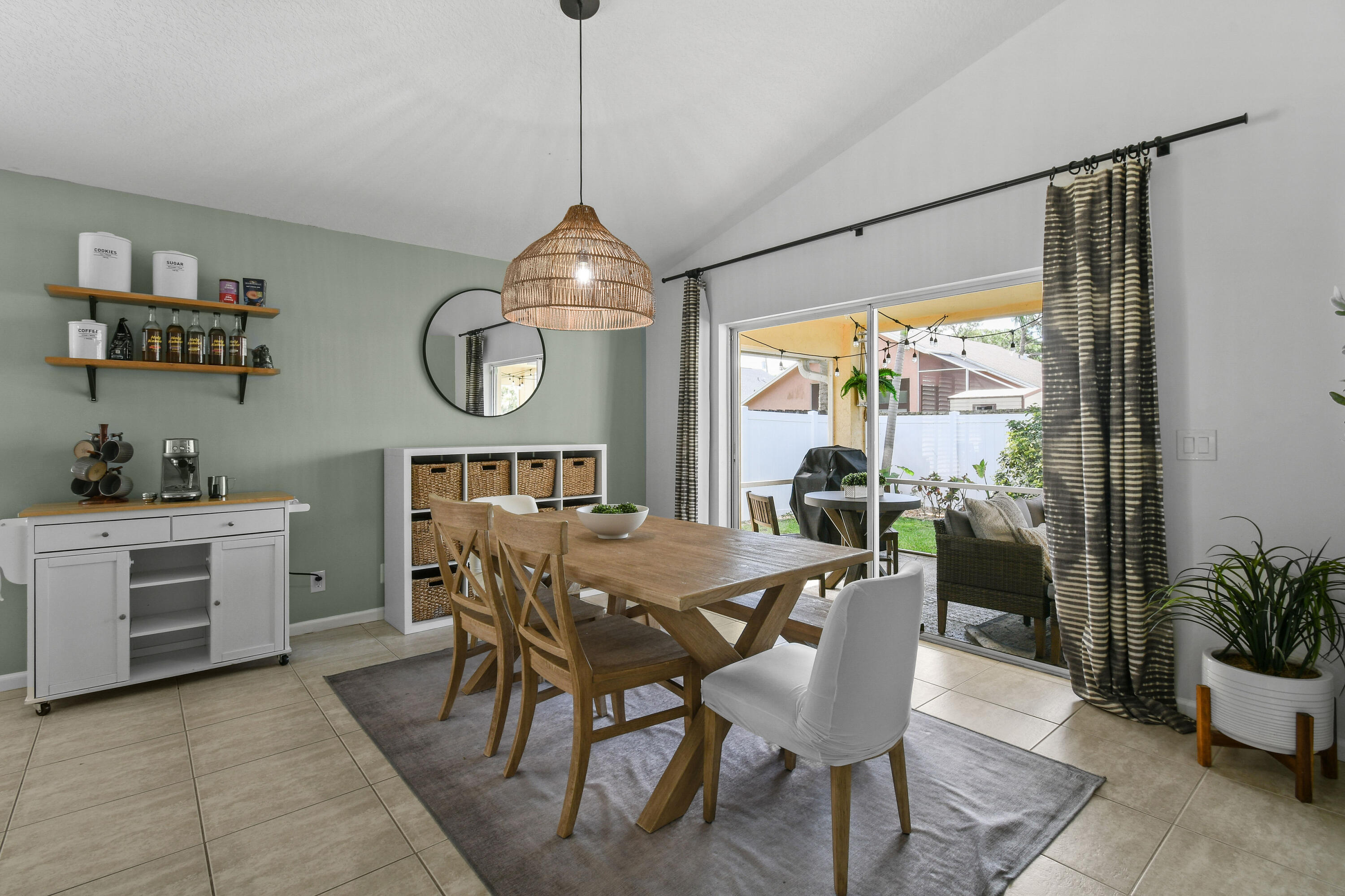 NORTH PALM BEACH HEIGHTS - Residential