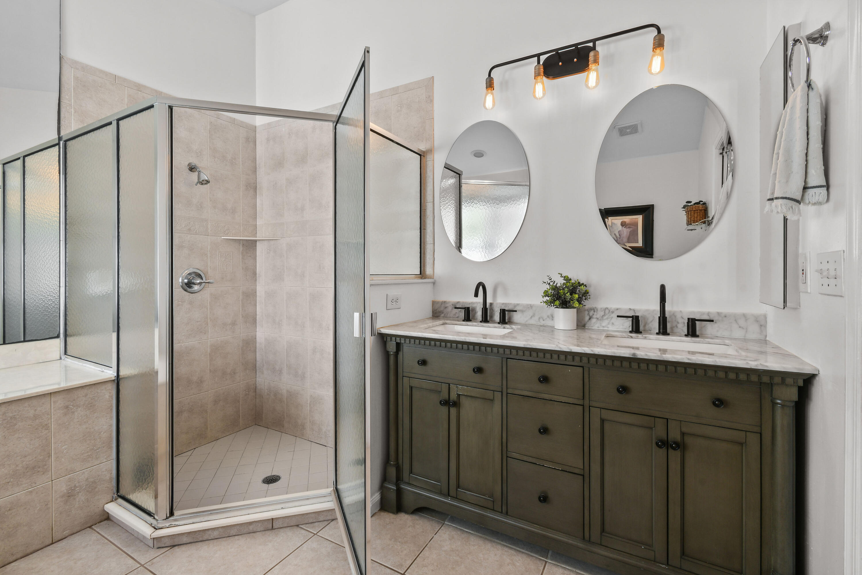 NORTH PALM BEACH HEIGHTS - Residential