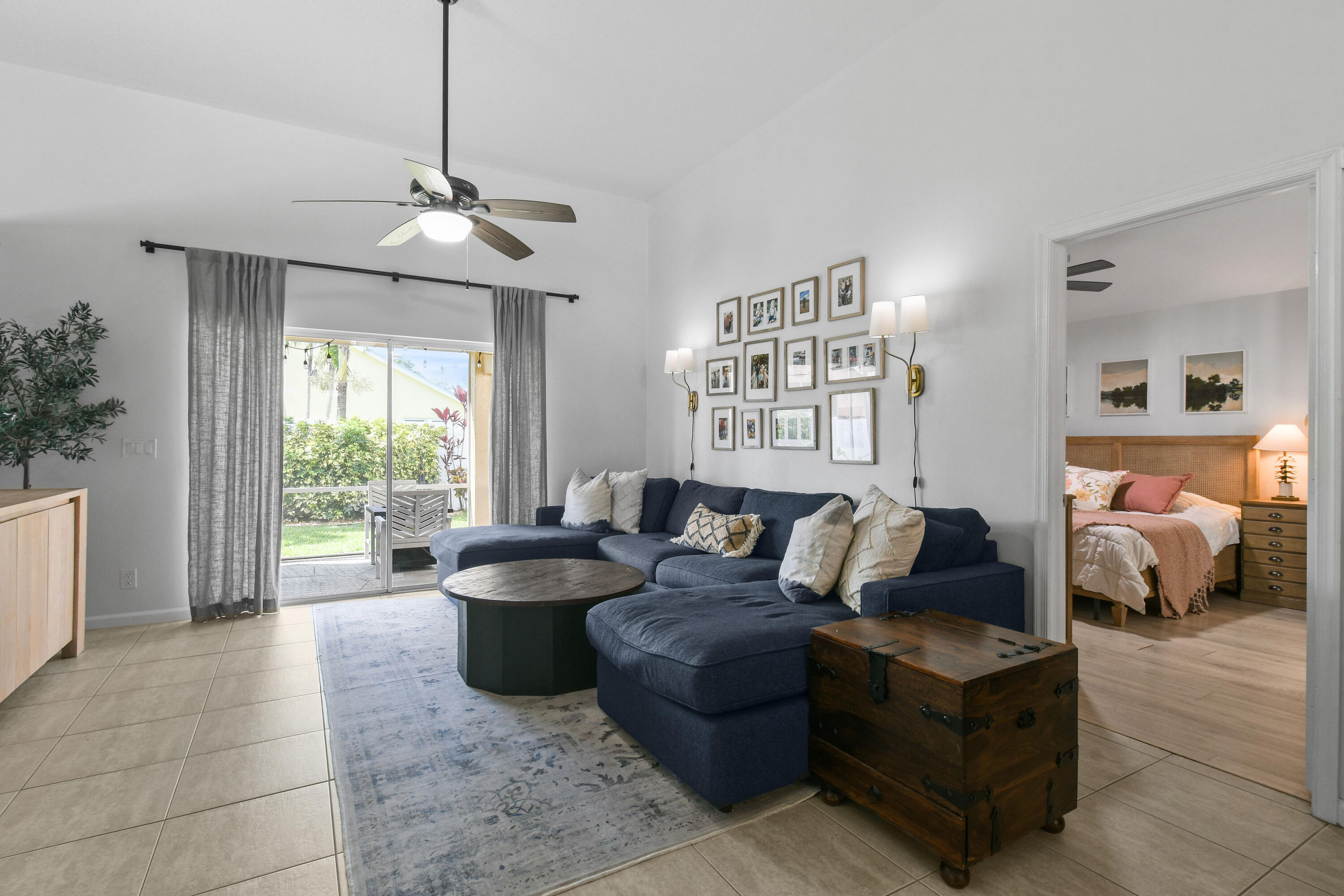 NORTH PALM BEACH HEIGHTS - Residential