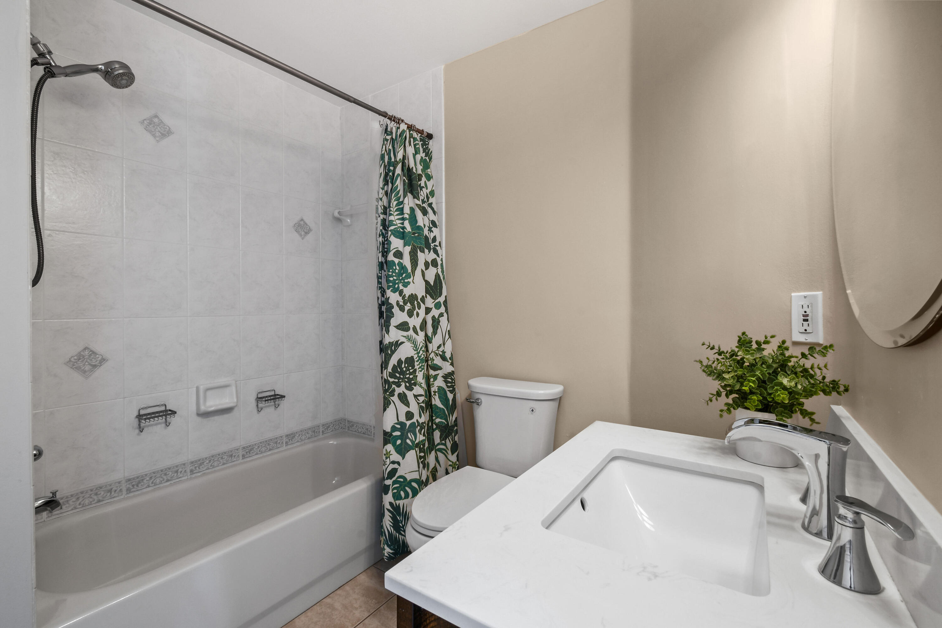 NORTH PALM BEACH HEIGHTS - Residential