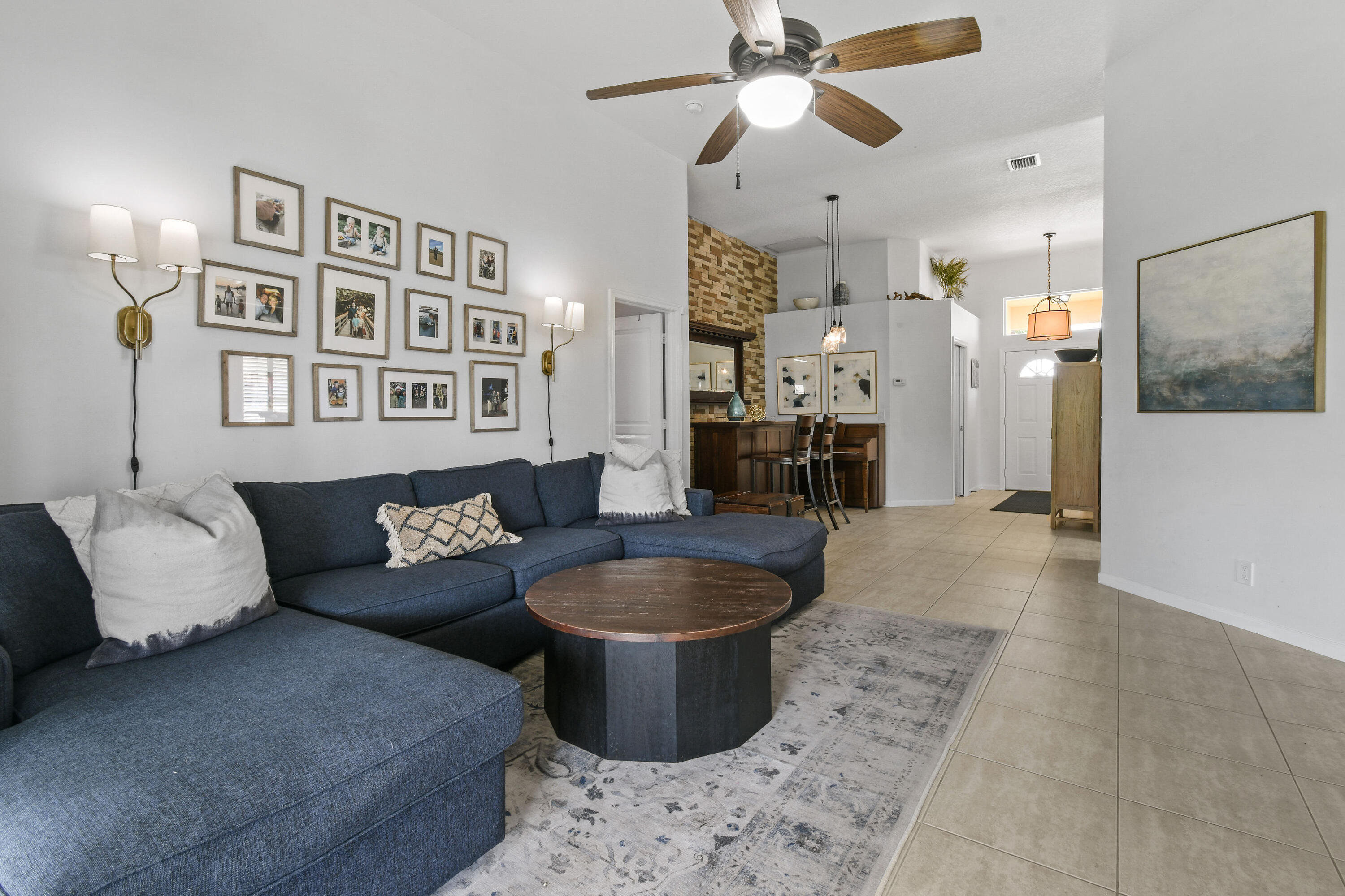 NORTH PALM BEACH HEIGHTS - Residential