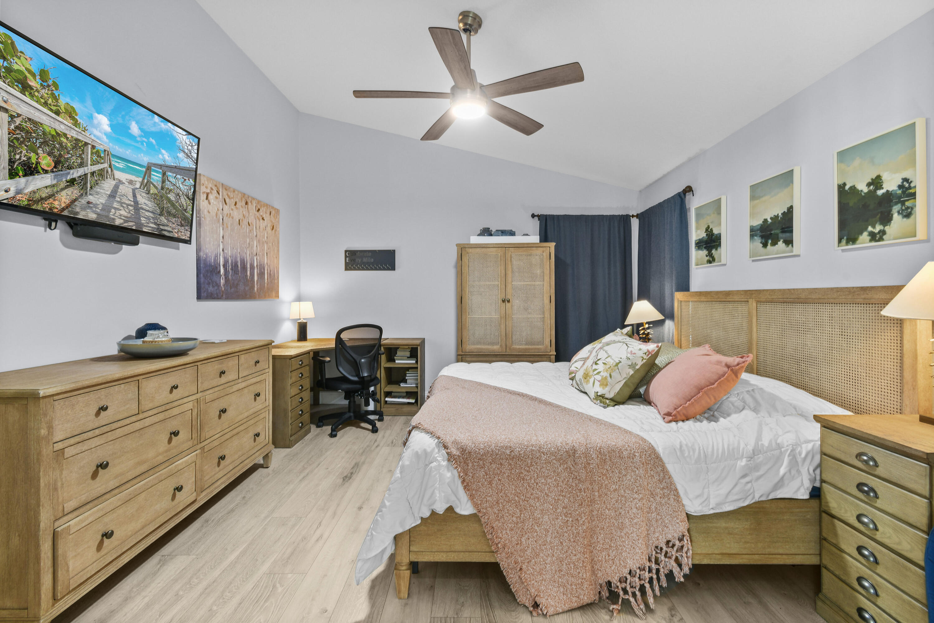 NORTH PALM BEACH HEIGHTS - Residential