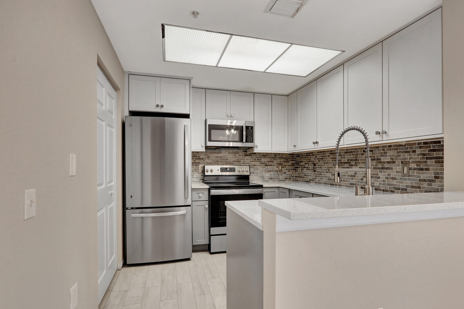 SAN MATERA THE GARDENS CONDO - Residential