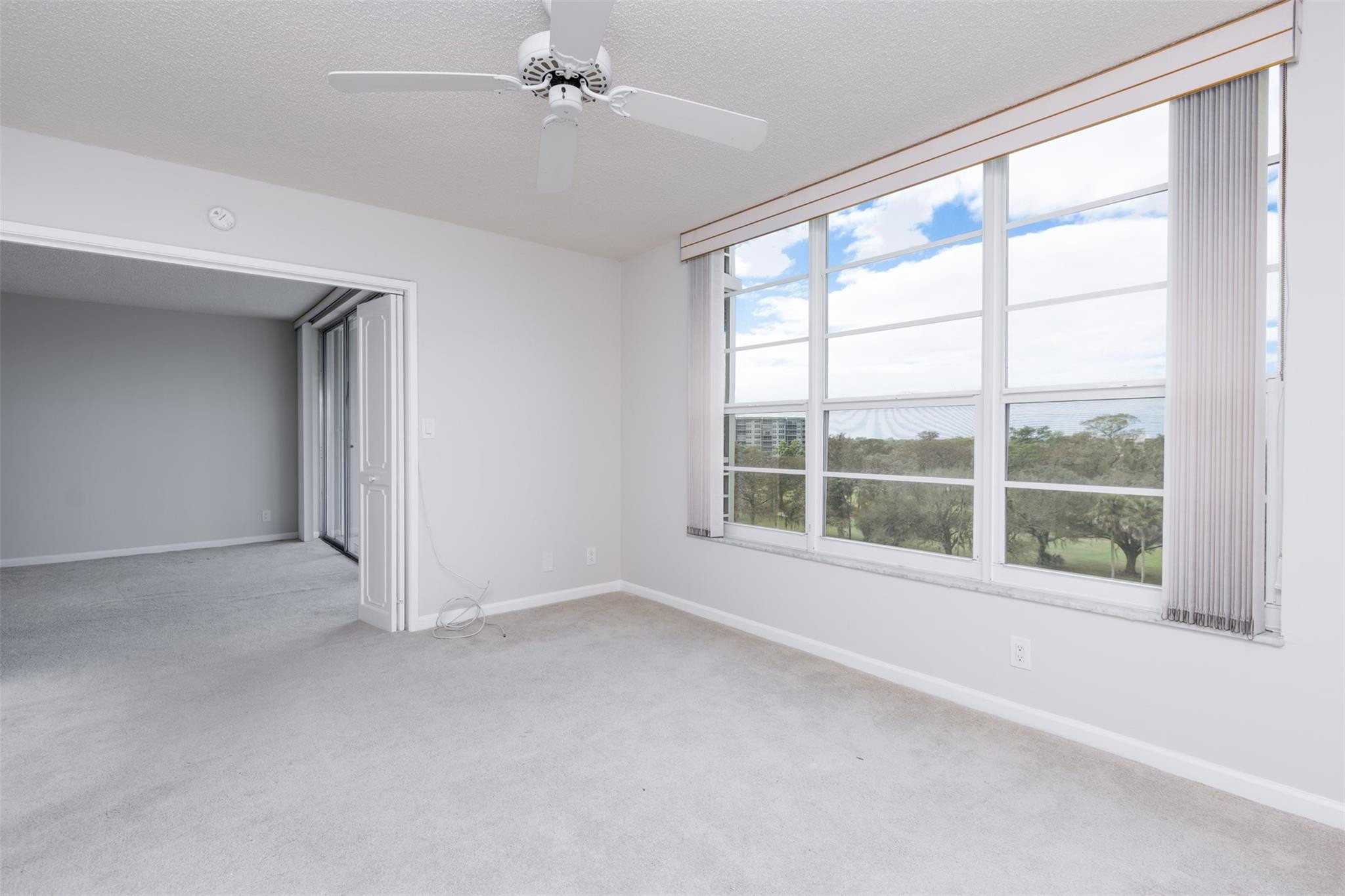 PALM-AIRE COUNTRY CLUB - Residential