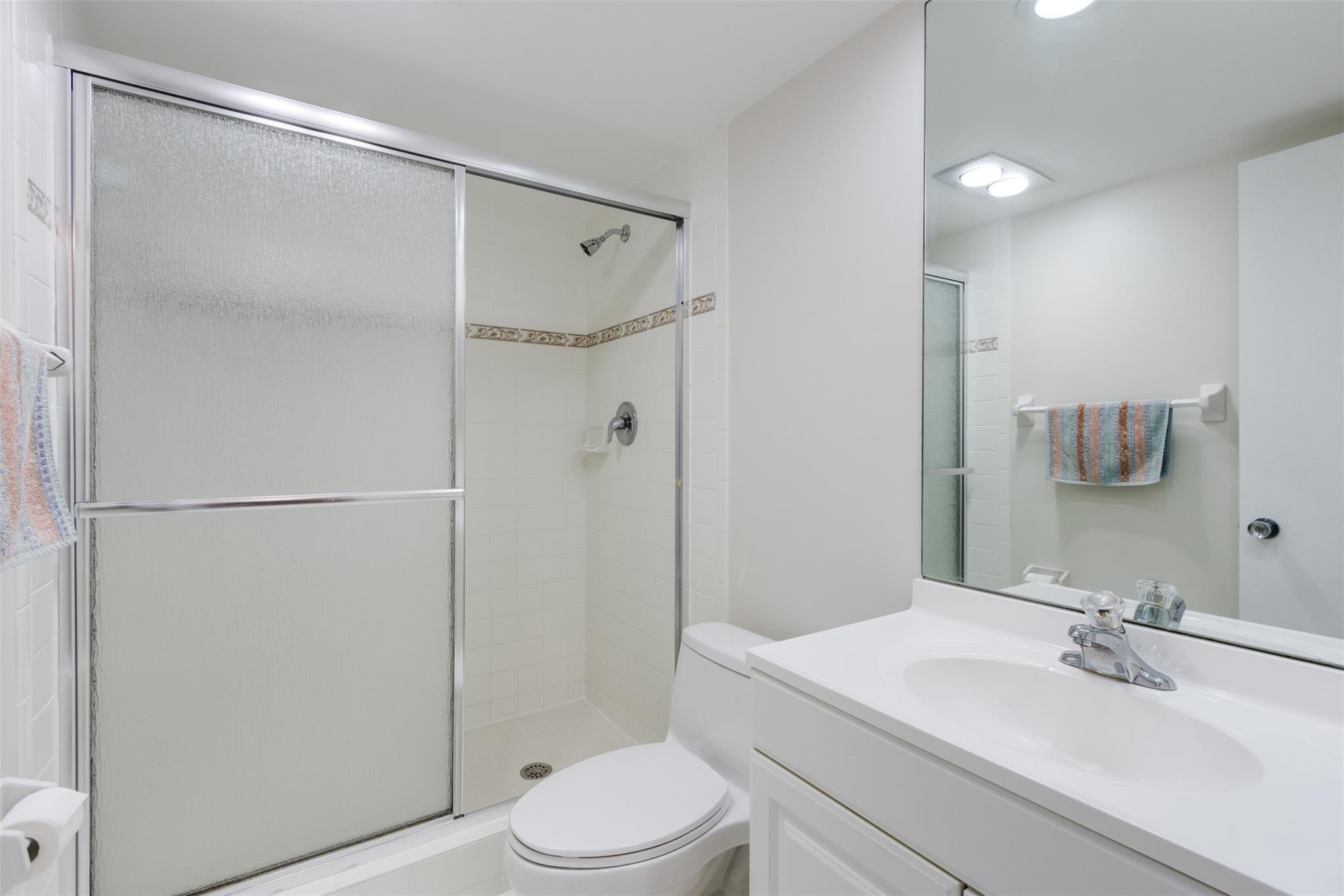 PALM-AIRE COUNTRY CLUB - Residential