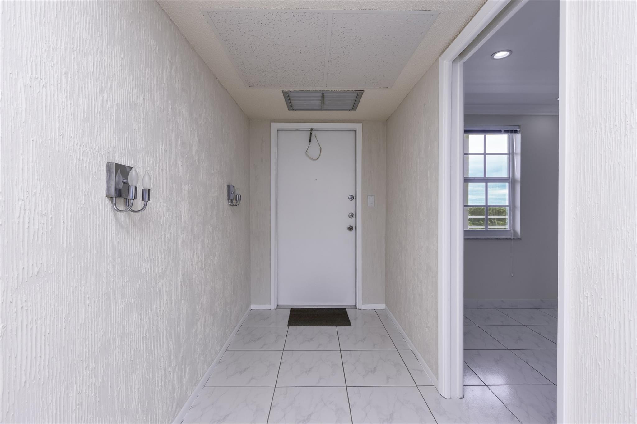 PALM-AIRE COUNTRY CLUB - Residential