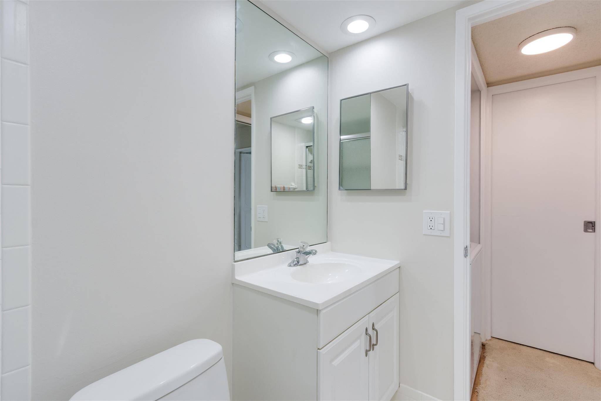 PALM-AIRE COUNTRY CLUB - Residential