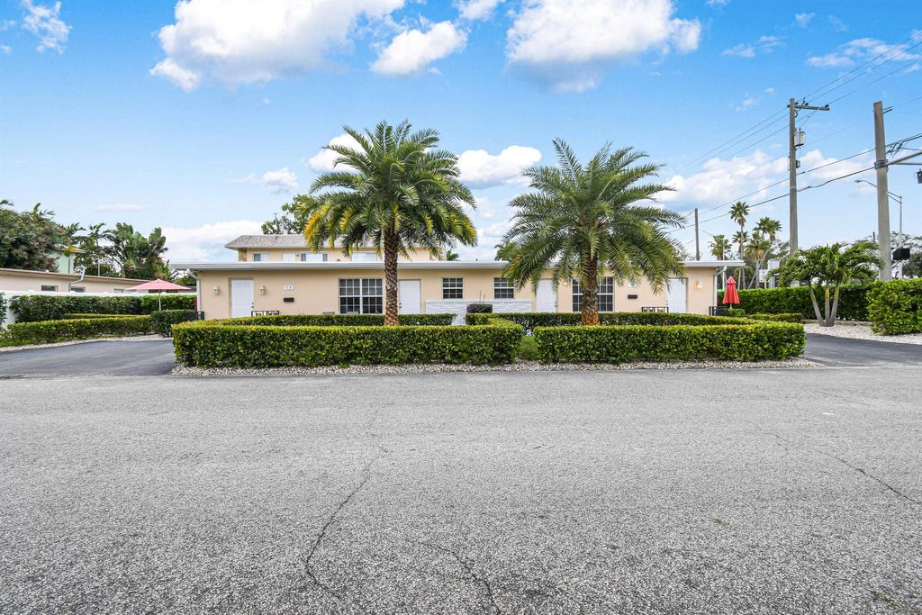 Photo of 101 Akron Street #103, Lake Worth Beach, FL 33461 (MLS # R11083783)