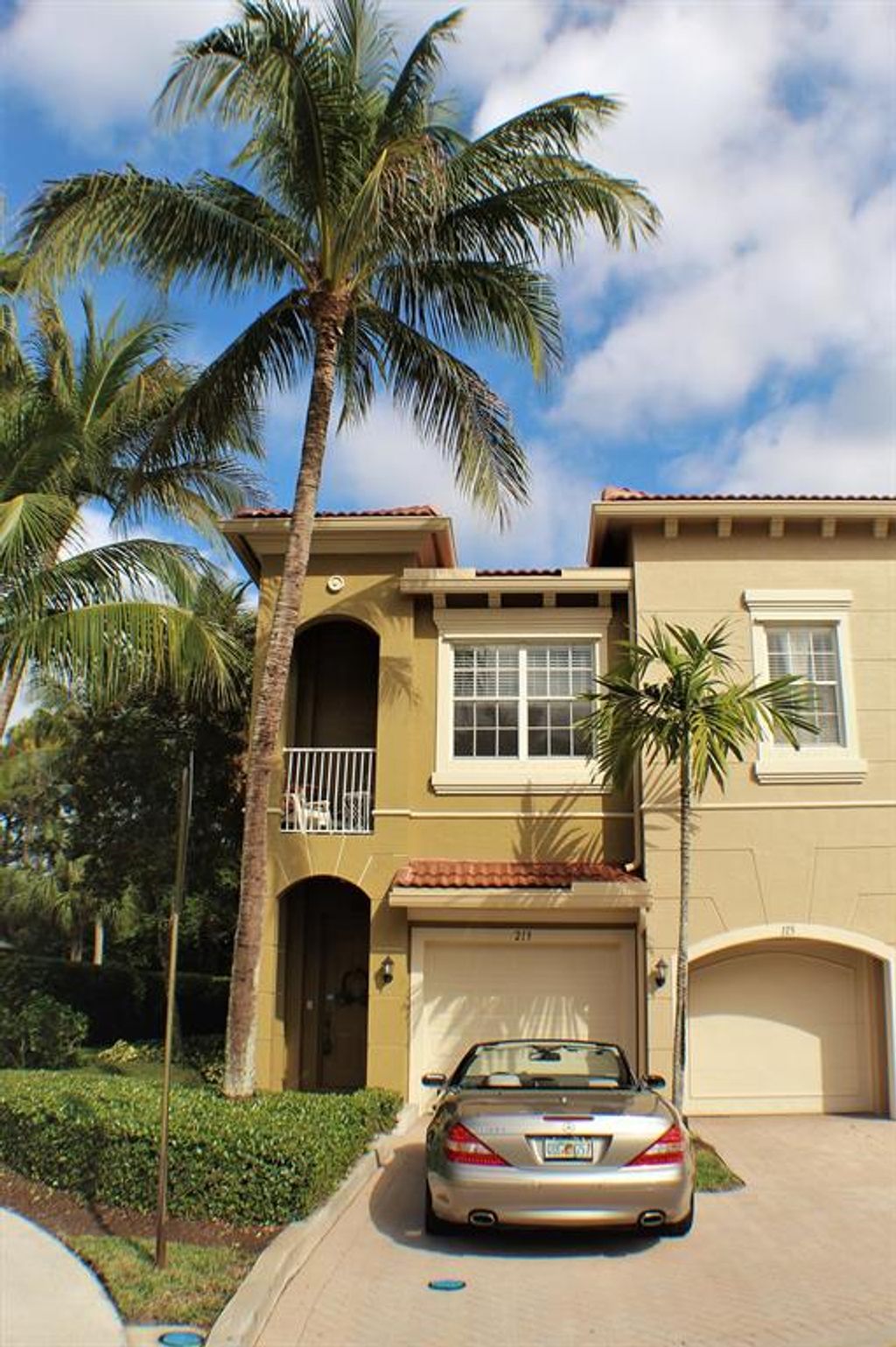 Photo of 4991 Bonsai Circle #213, Palm Beach Gardens, FL 33418 (MLS # R10697183)