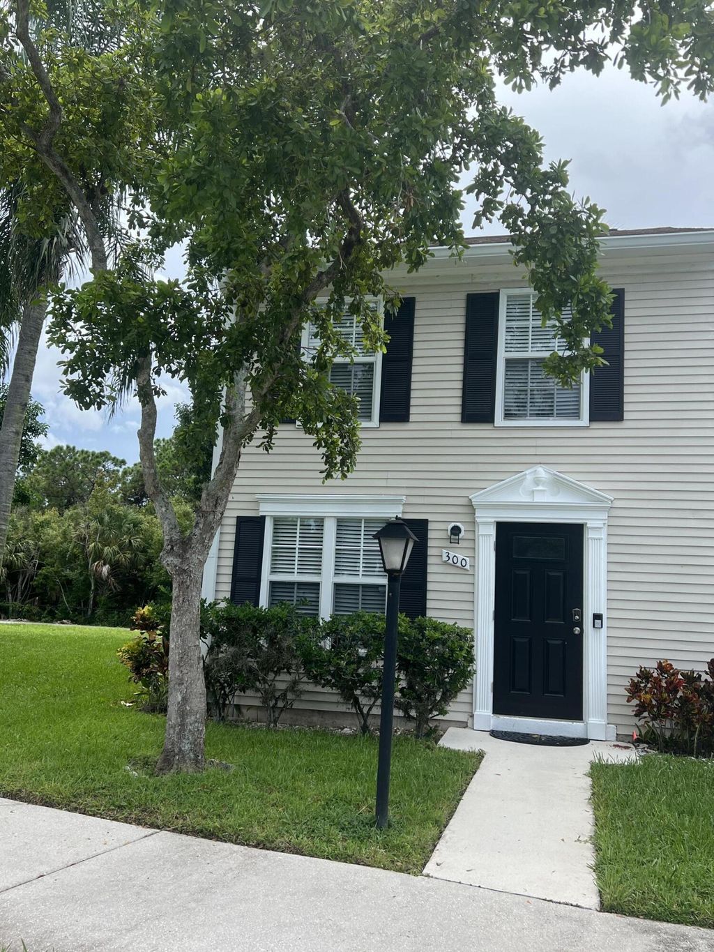 Photo of 300 Georgian Park Drive, Jupiter, FL 33458 (MLS # R11015335)