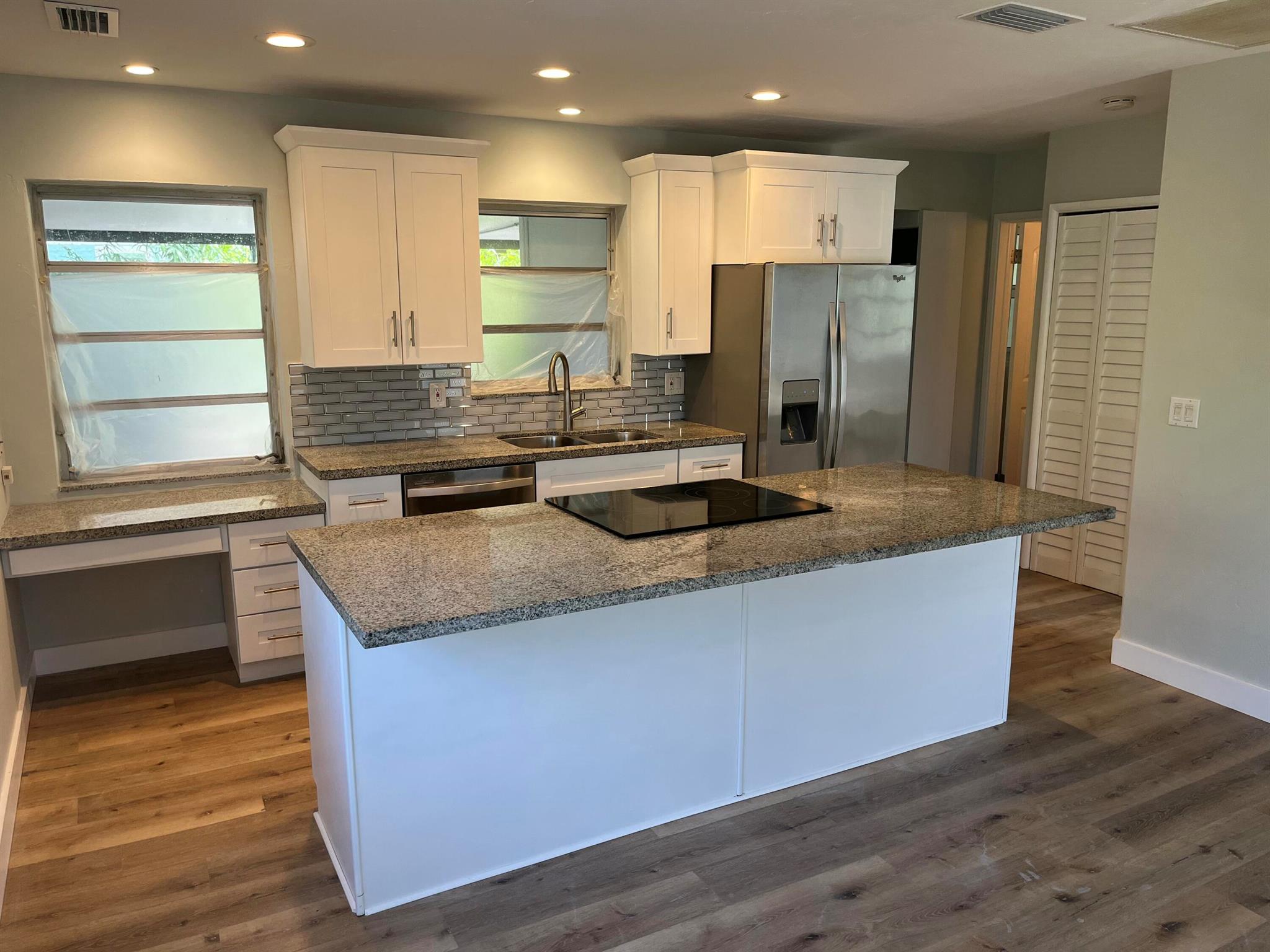 TOWN OF LAKE WORTH - Residential Income