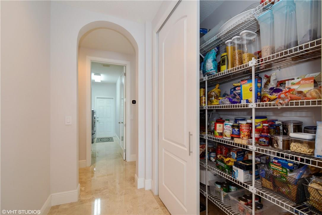 Sector 6 East 155-4 B - Residential