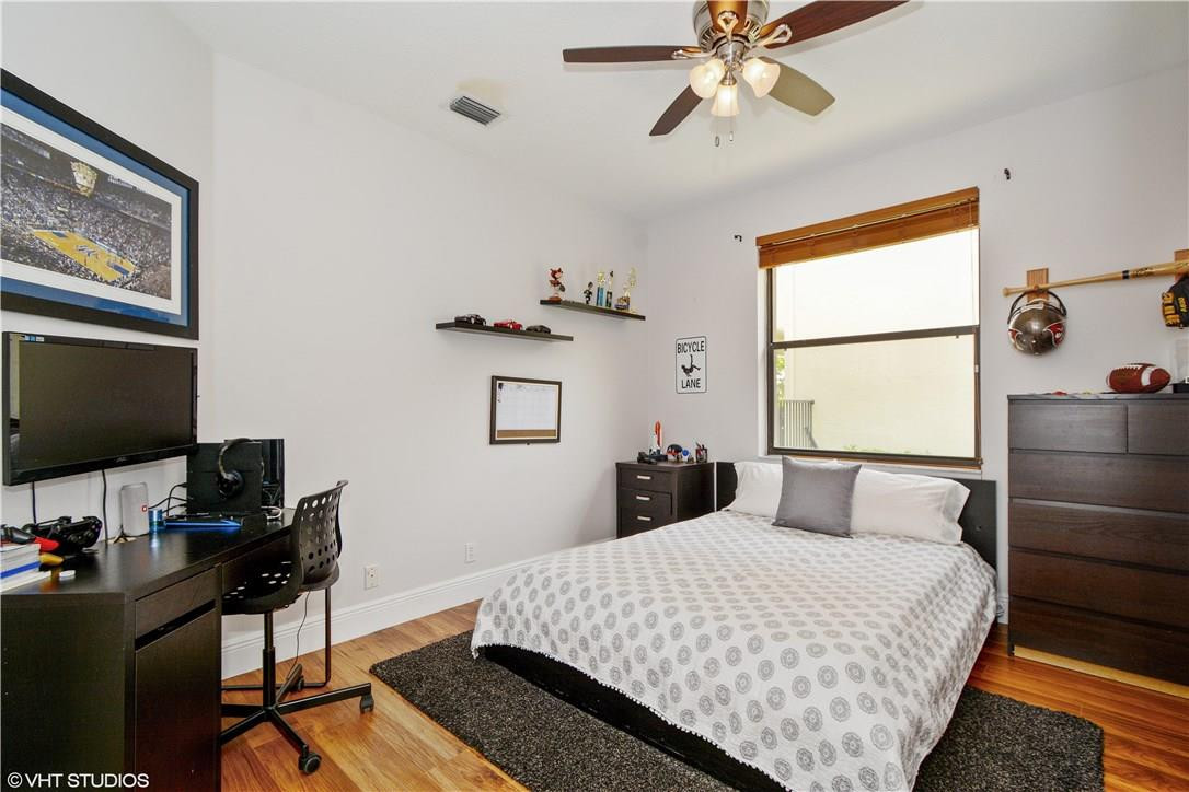 Sector 6 East 155-4 B - Residential