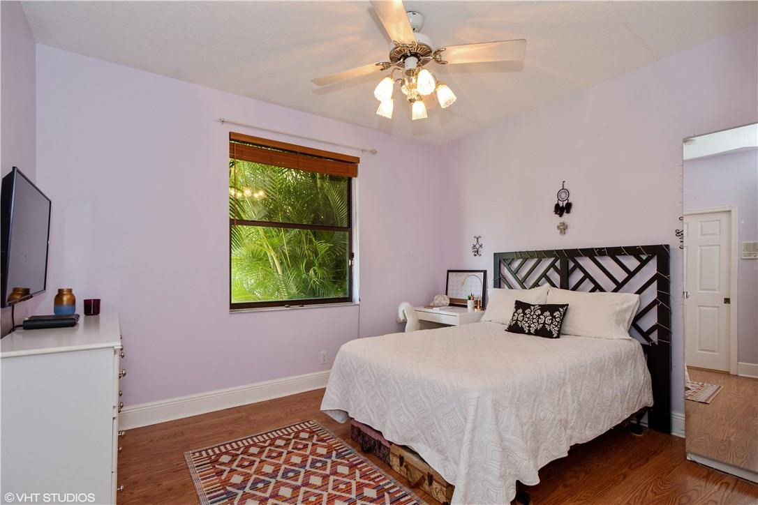 Sector 6 East 155-4 B - Residential