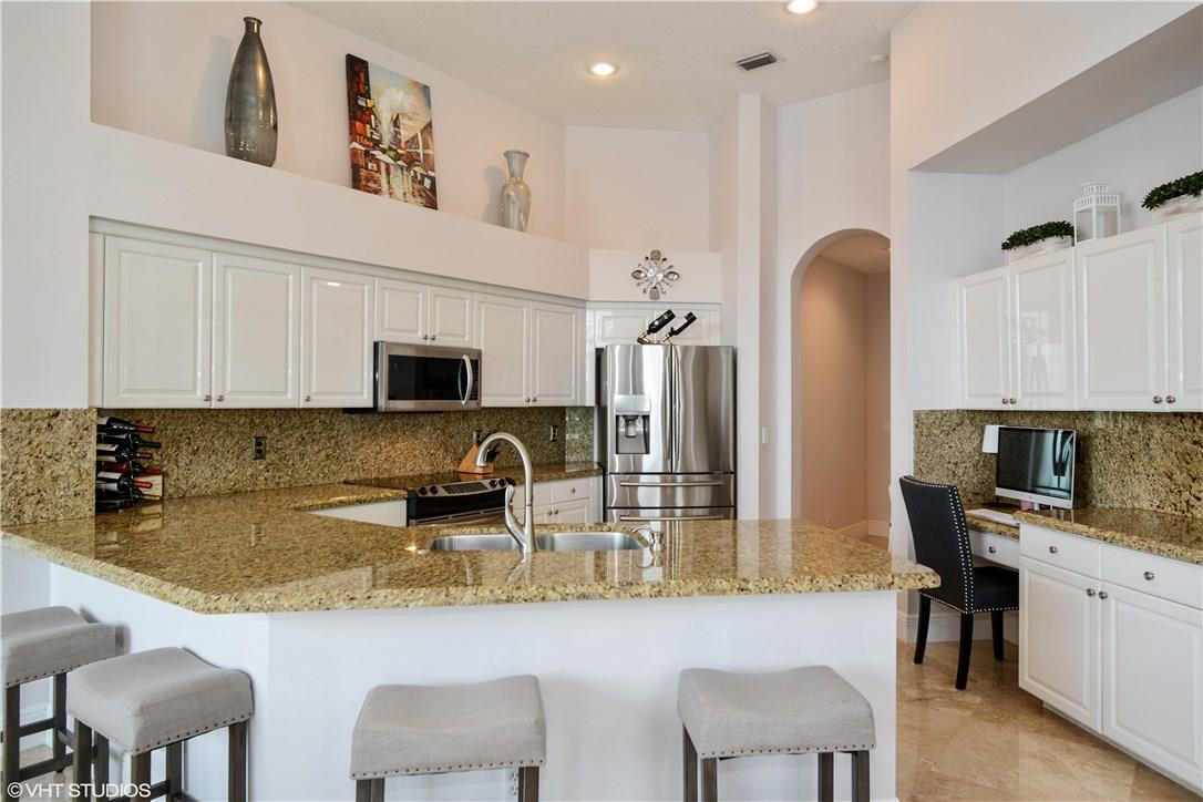 Sector 6 East 155-4 B - Residential