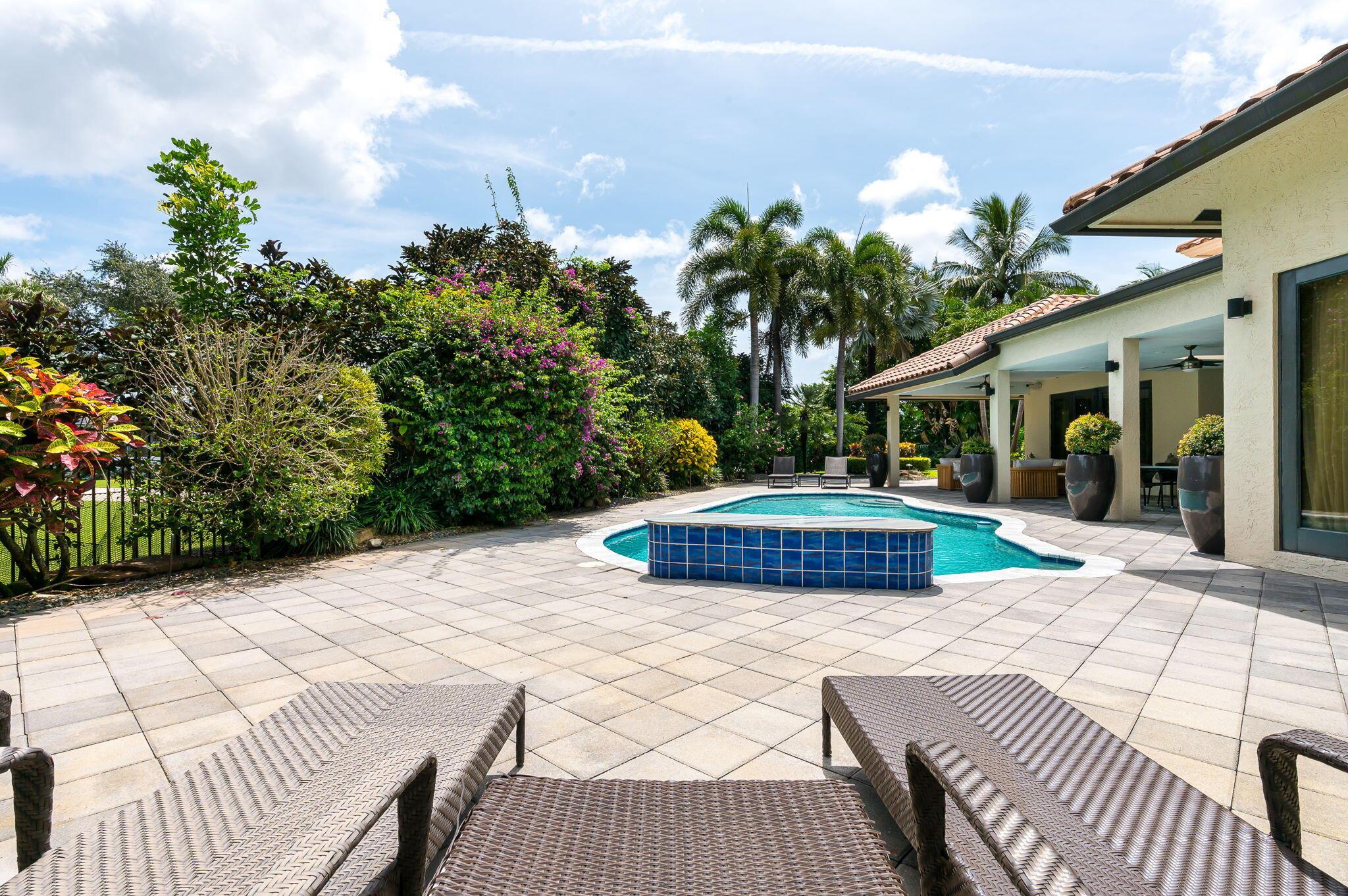 LAURELS / POLO CLUB - Residential