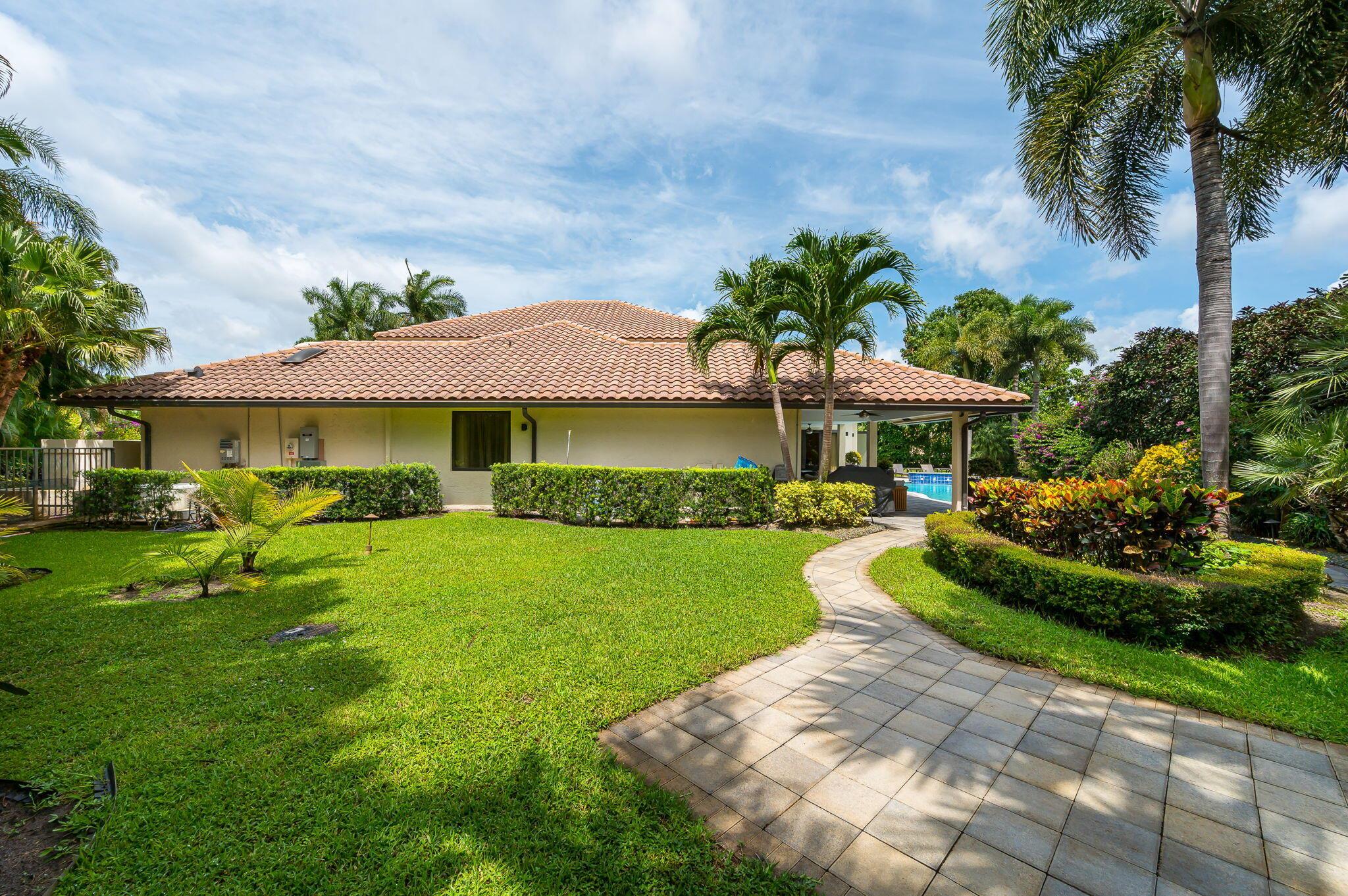 LAURELS / POLO CLUB - Residential