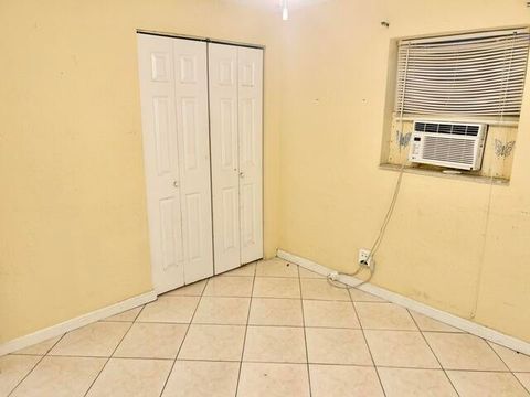 Tiny photo for 4940 SW 18th Street, Fort Lauderdale, FL 33317 (MLS # B26028252)