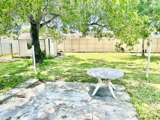 BROADVIEW PARK - Residential