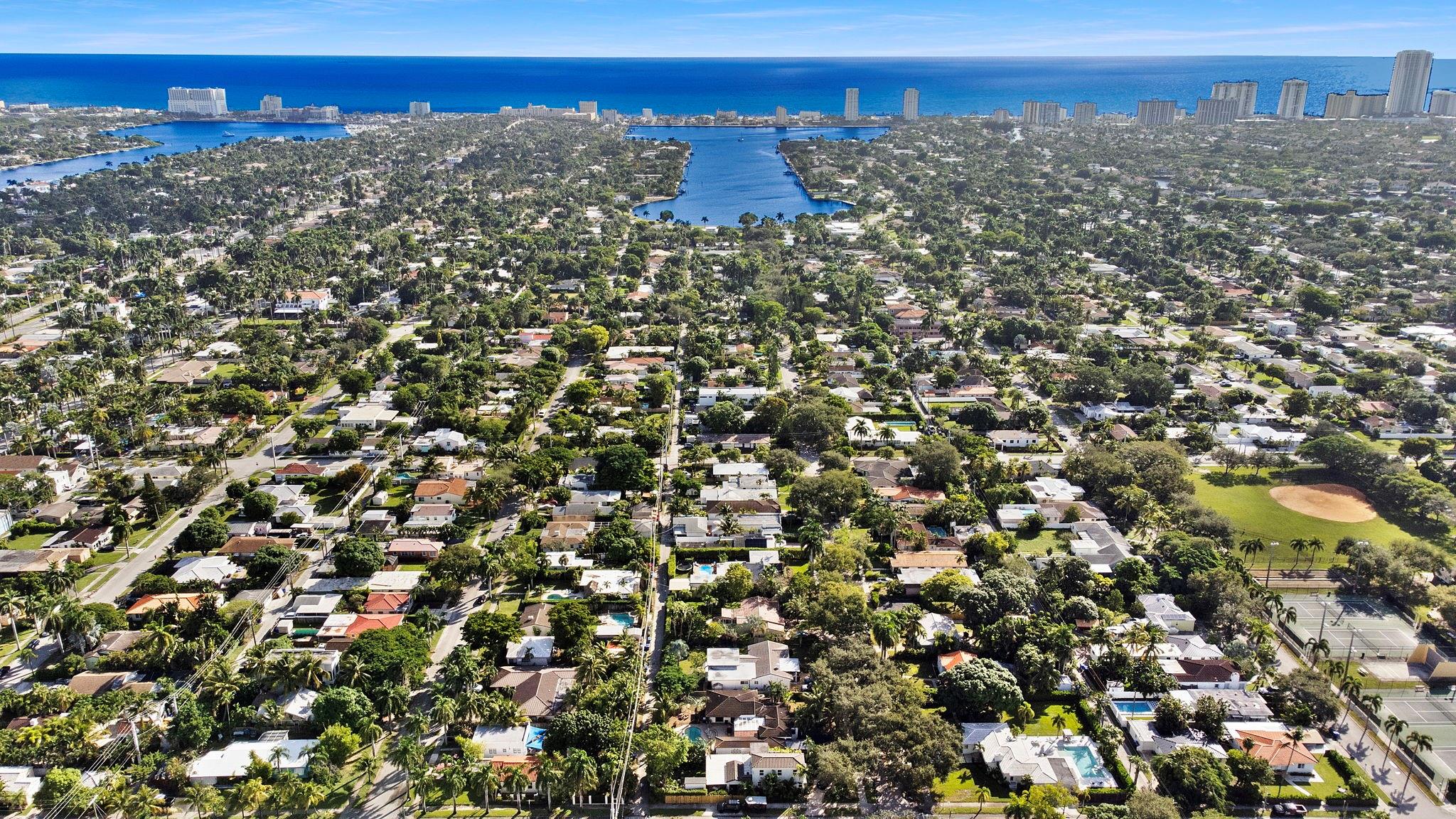 Hollywood 1-21 B - Residential