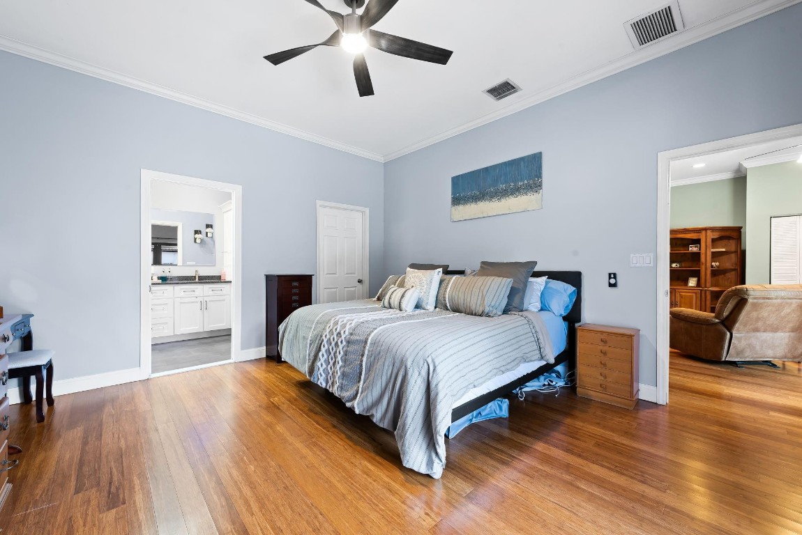 Hollywood 1-21 B - Residential