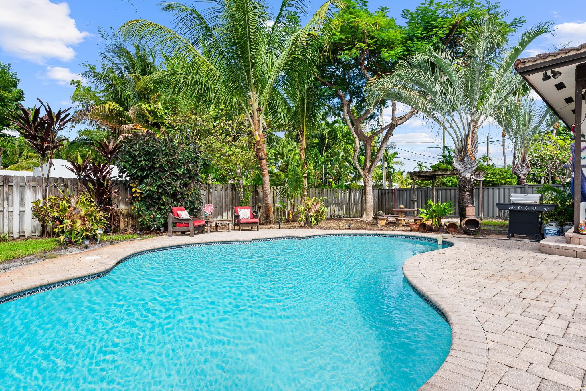 Hollywood 1-21 B - Residential