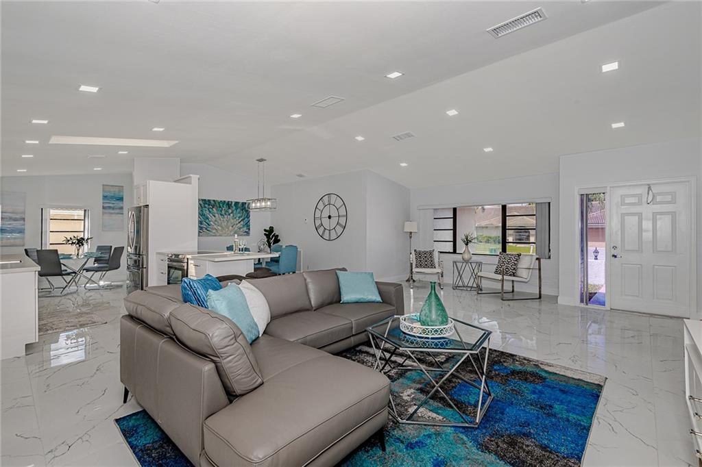 Springs Gateway 127-17 B - Residential