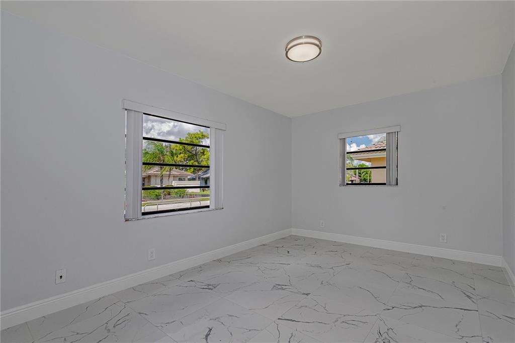 Springs Gateway 127-17 B - Residential