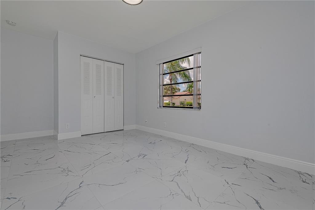 Springs Gateway 127-17 B - Residential