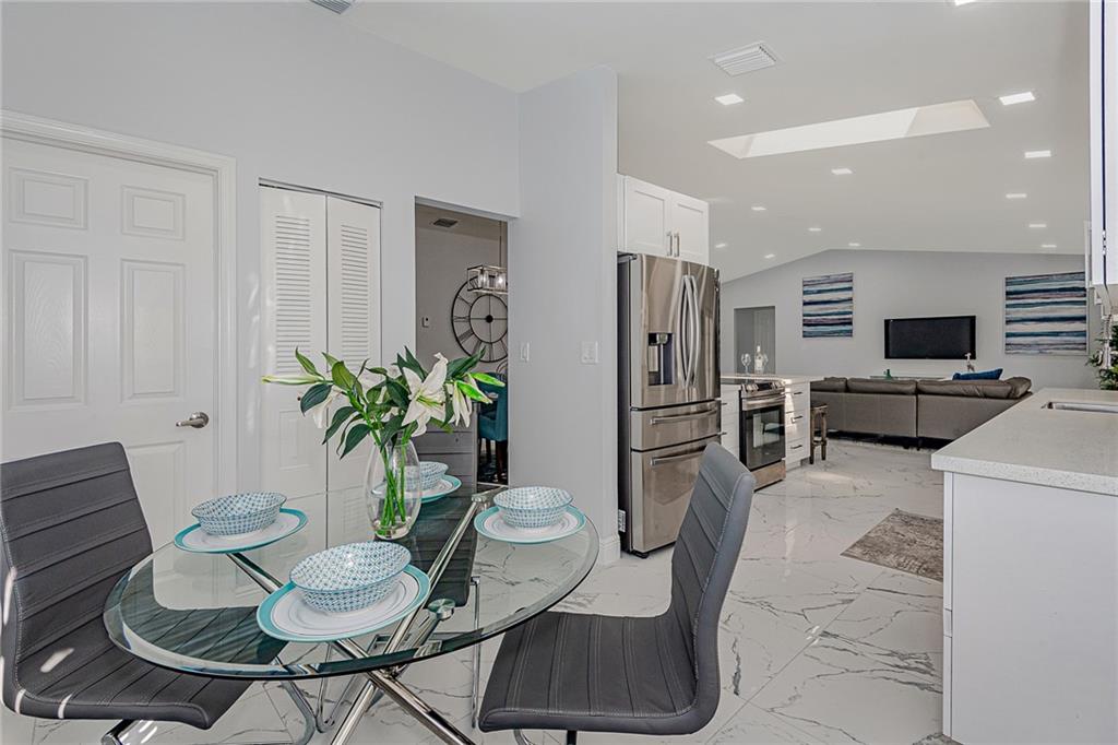 Springs Gateway 127-17 B - Residential