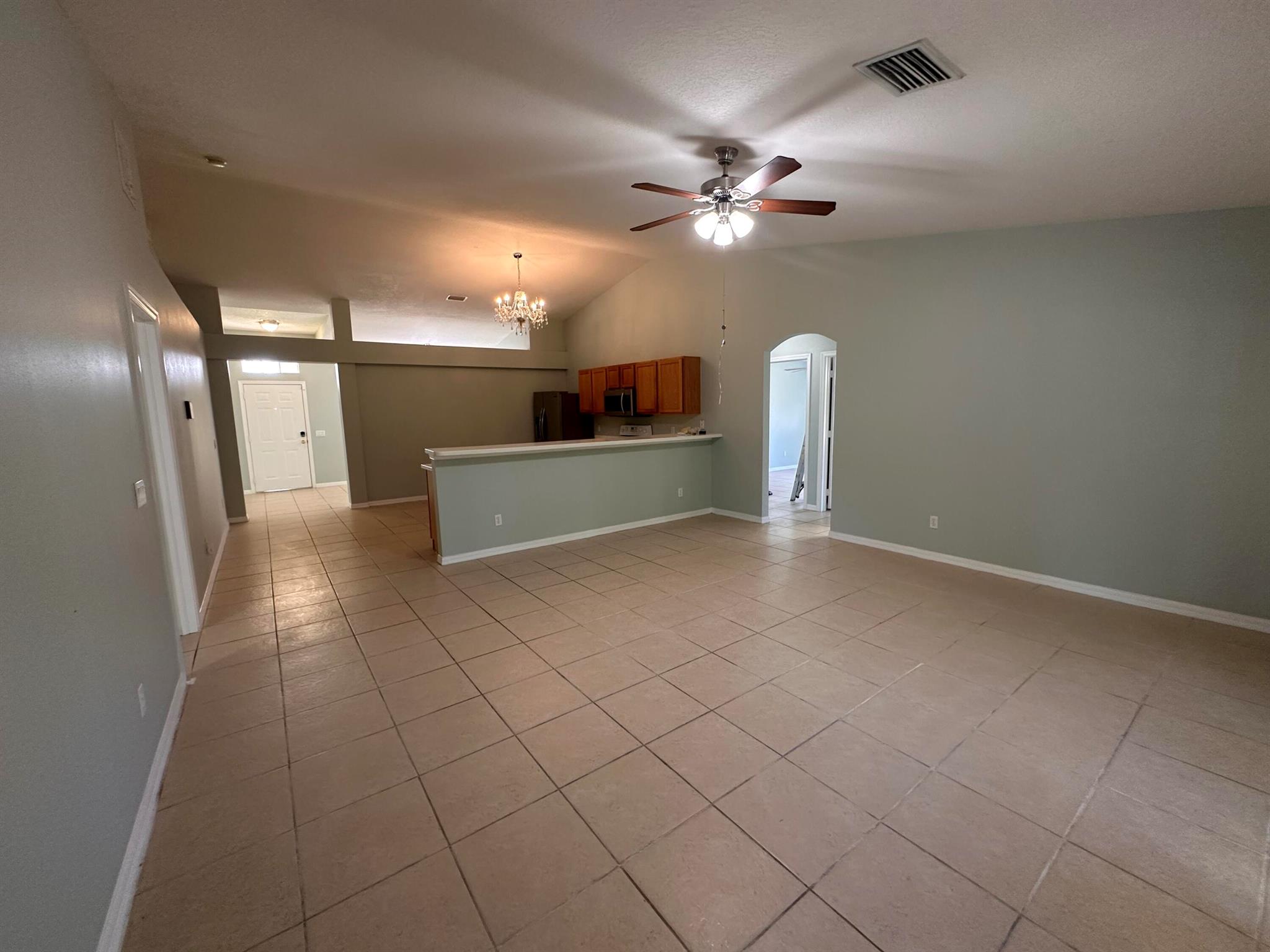 PORT ST LUCIE SECTION 18 - Residential Lease
