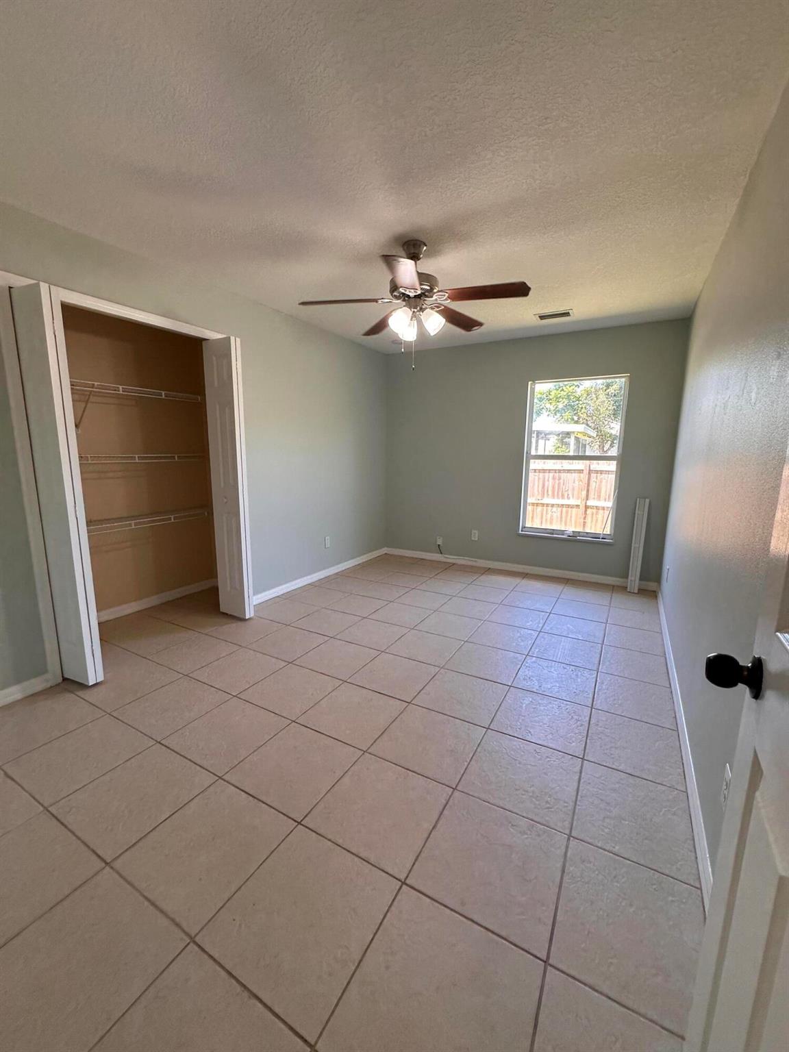 PORT ST LUCIE SECTION 18 - Residential Lease
