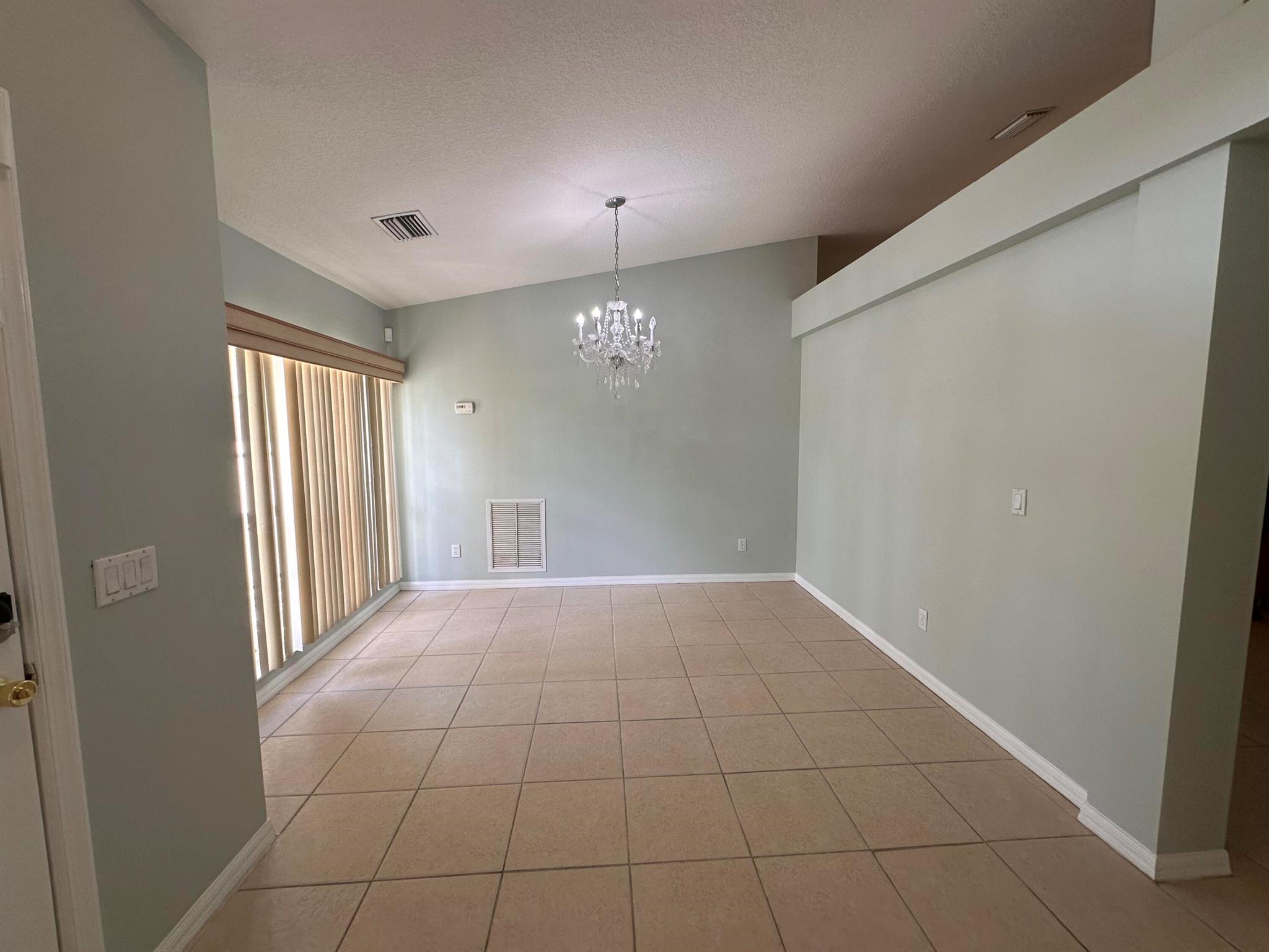 PORT ST LUCIE SECTION 18 - Residential Lease
