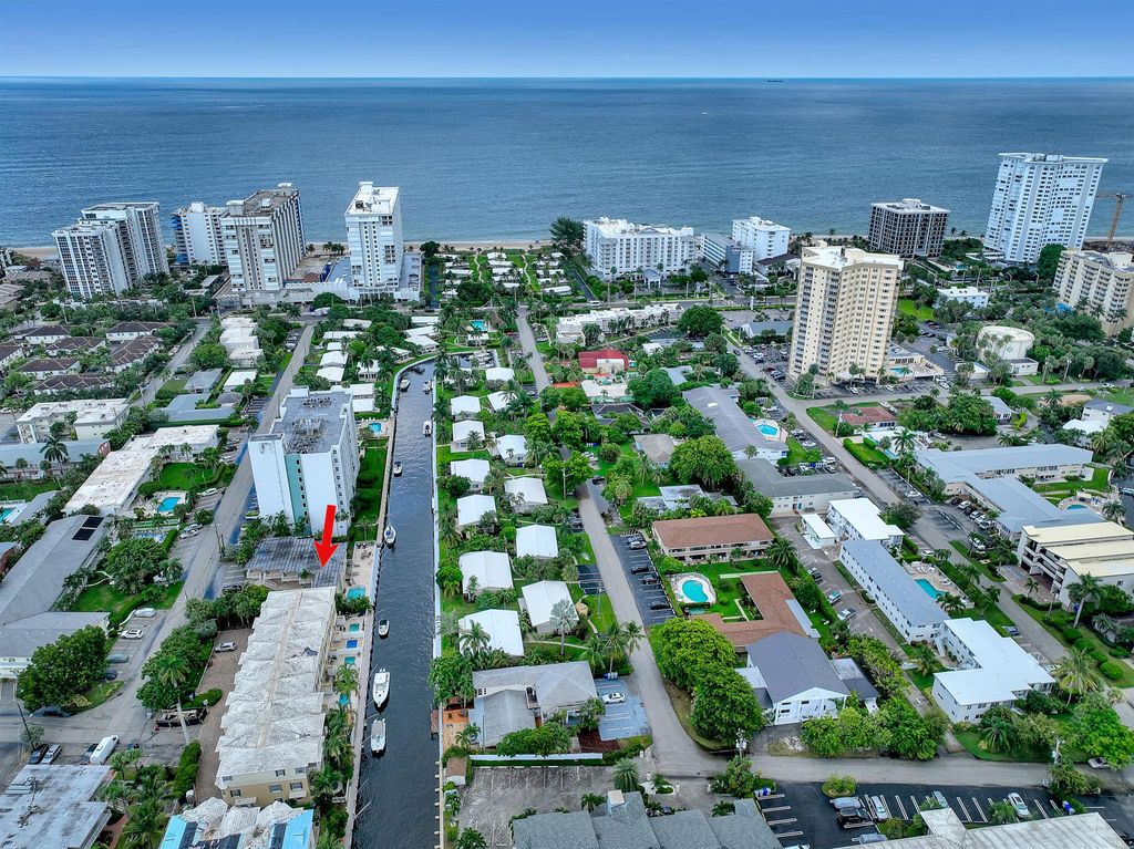 Photo of 3204 SE 10th Street, Pompano Beach, FL (MLS # R11124800)