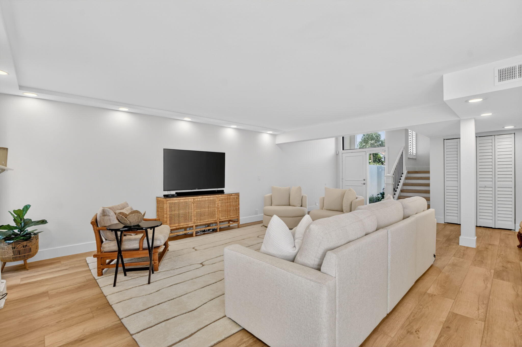 WOODCREST - Residential