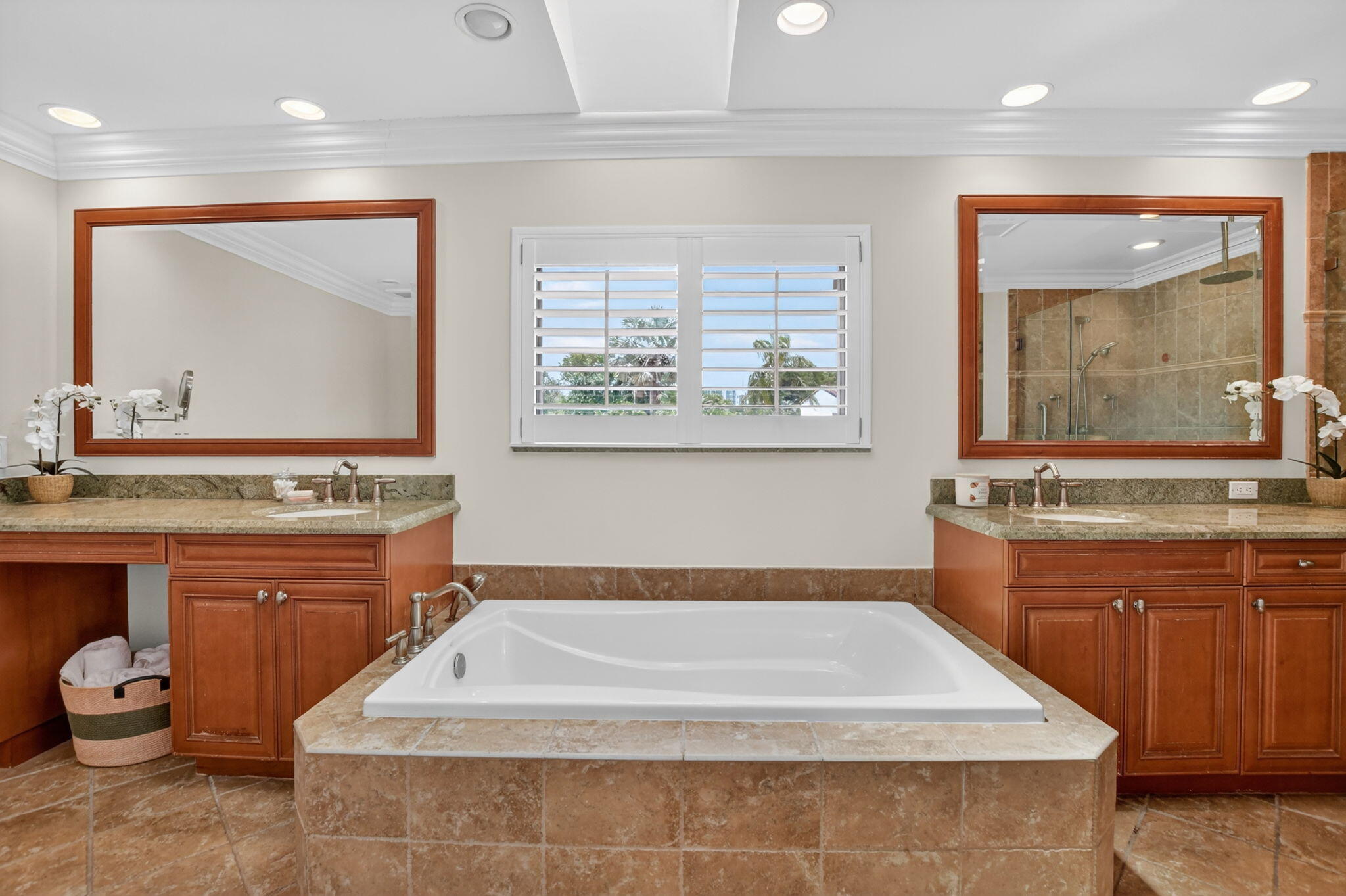 WOODCREST - Residential