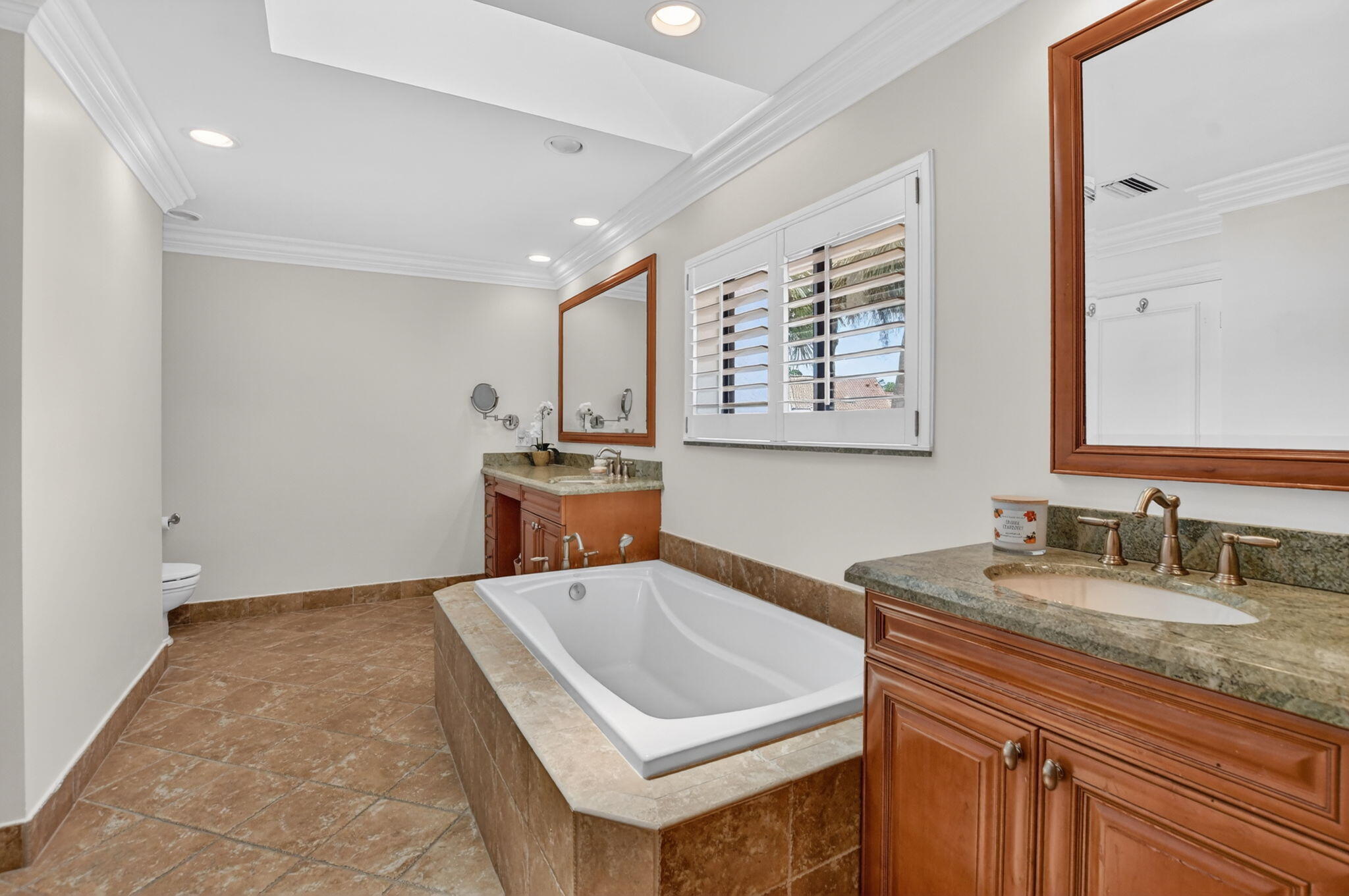 WOODCREST - Residential