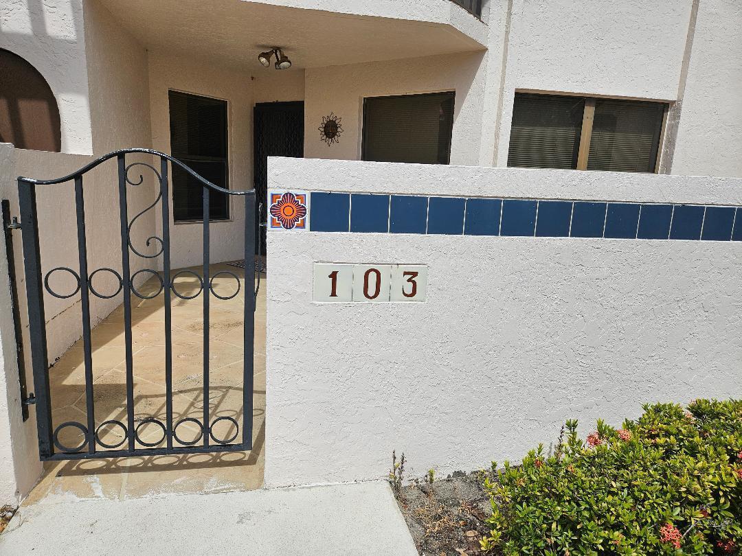 6070 SE Martinique Drive 103