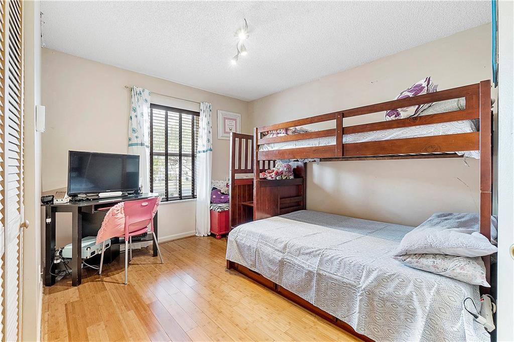 BROOKSIDE COVE - Residential