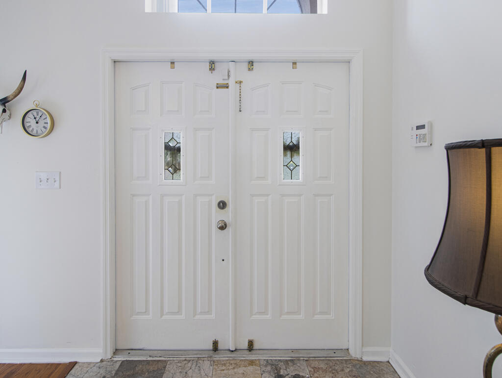 107 Saratoga Boulevard E