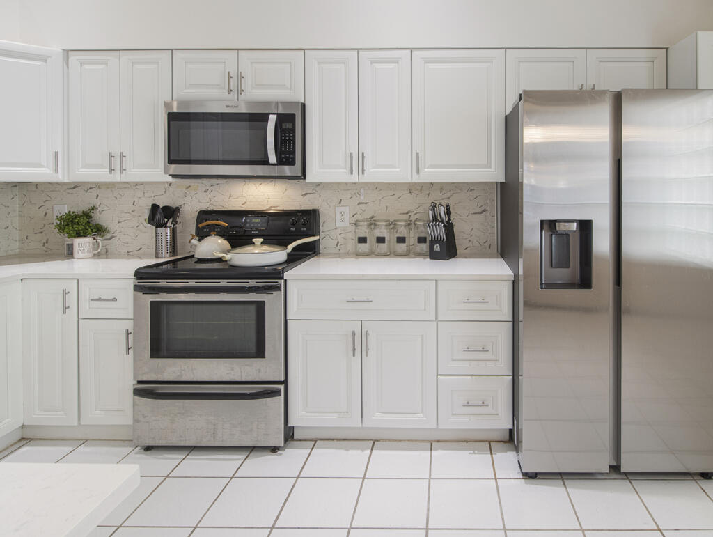 SARATOGA AT ROYAL PALM 1 - Residential